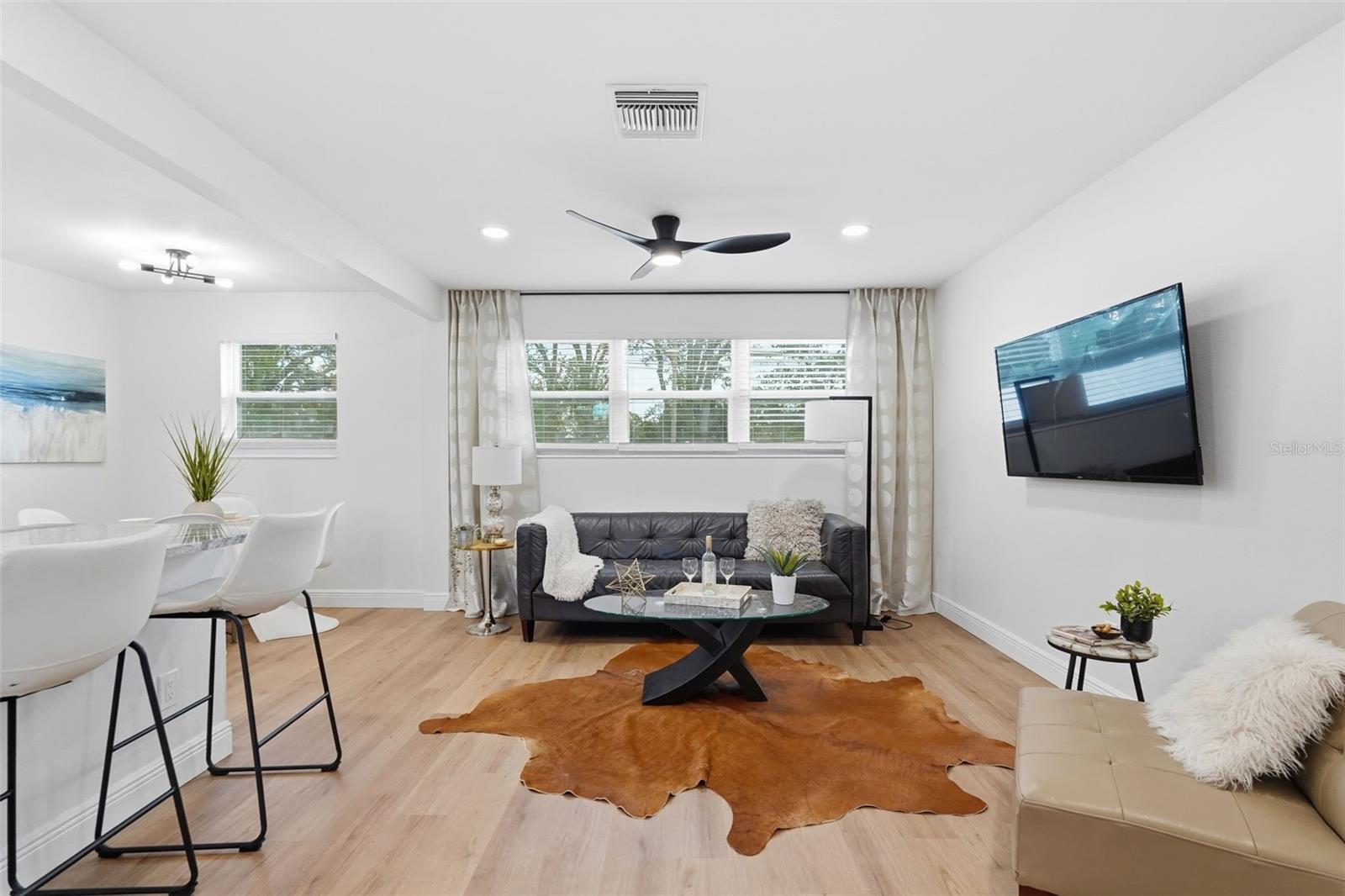 NEWPORT UNIT 1 - Residential