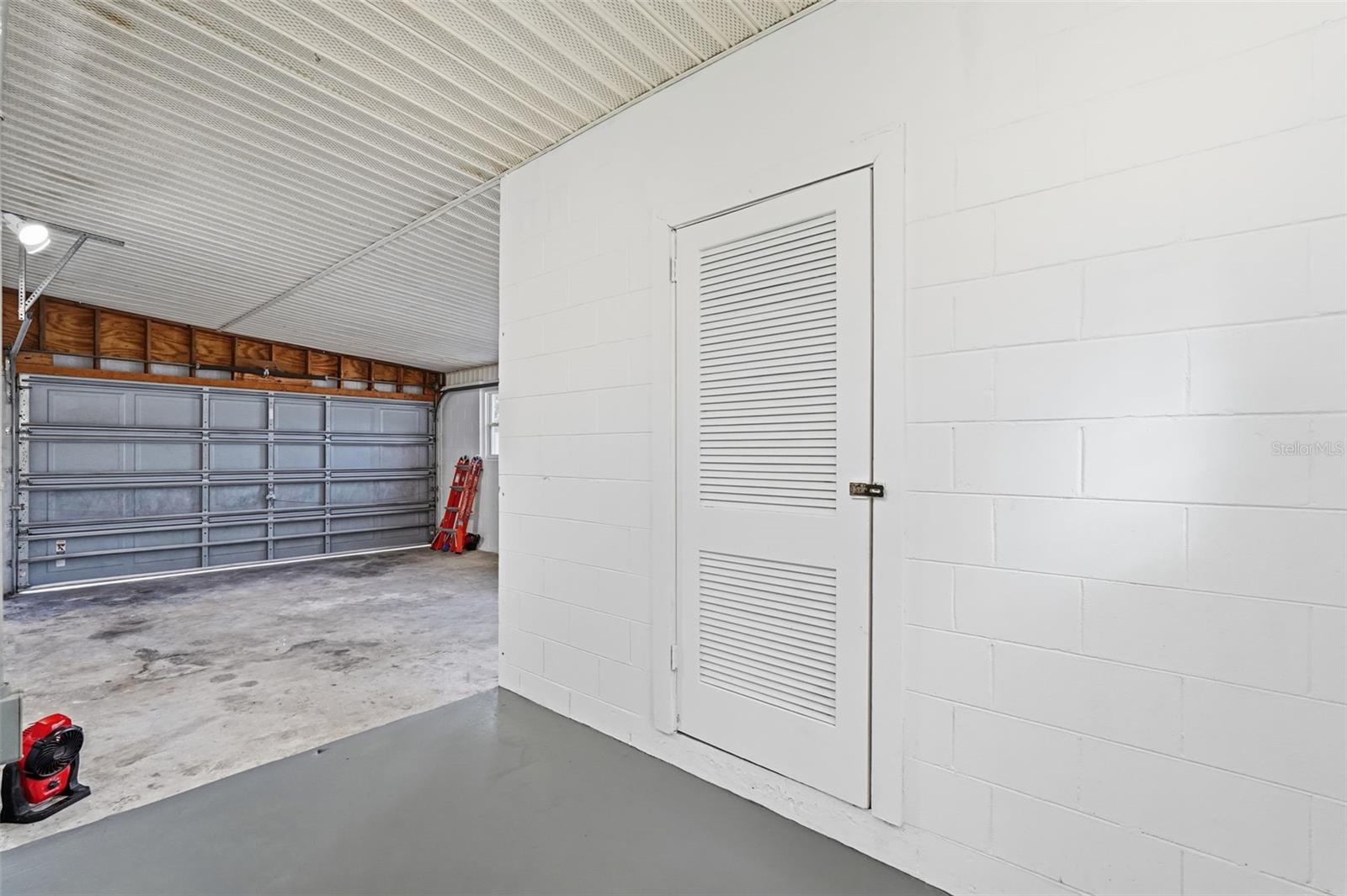 NEWPORT UNIT 1 - Residential