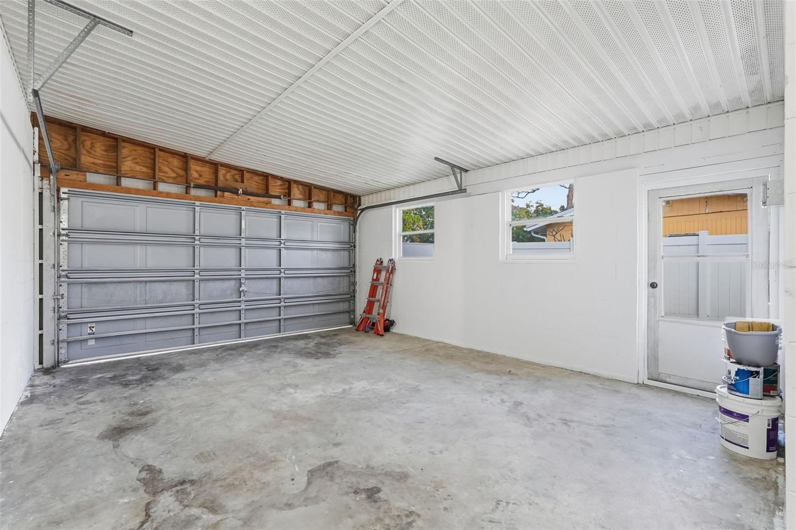 NEWPORT UNIT 1 - Residential