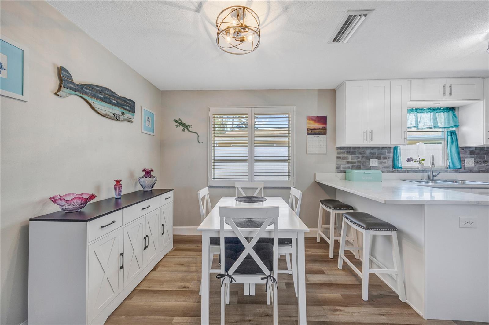 HARBOR VIEW VILLAS 1ST ADD - Residential