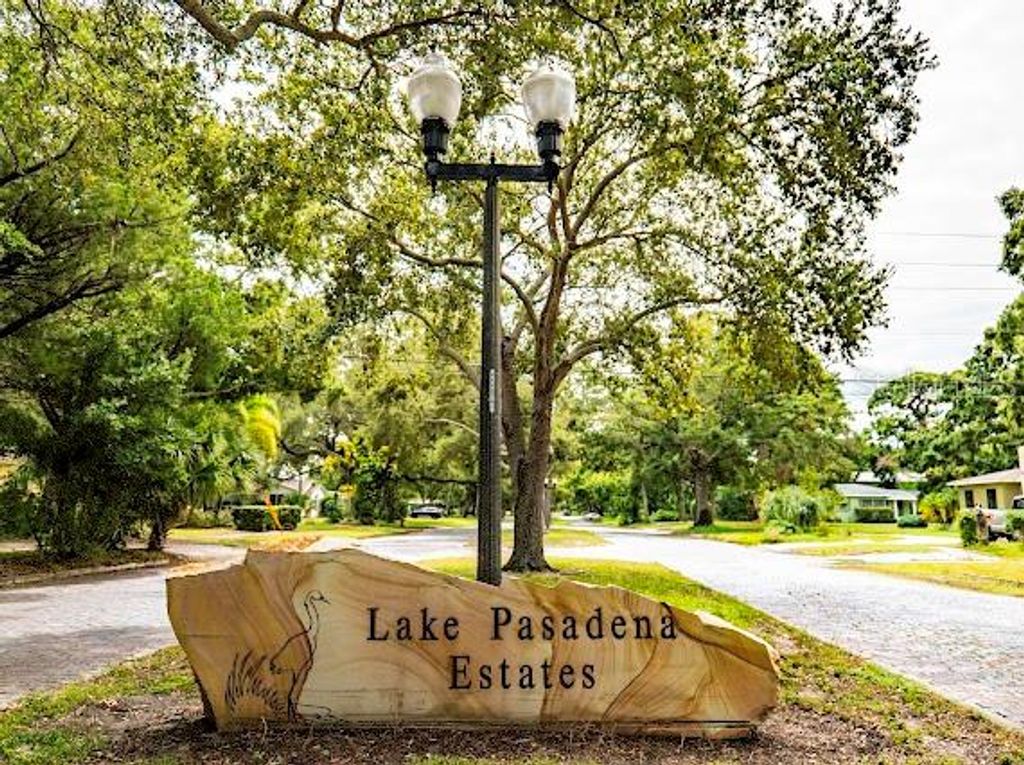 Photo of 6449 Dartmouth Avenue N, St Petersburg, FL 33710 (MLS # TB8433502)