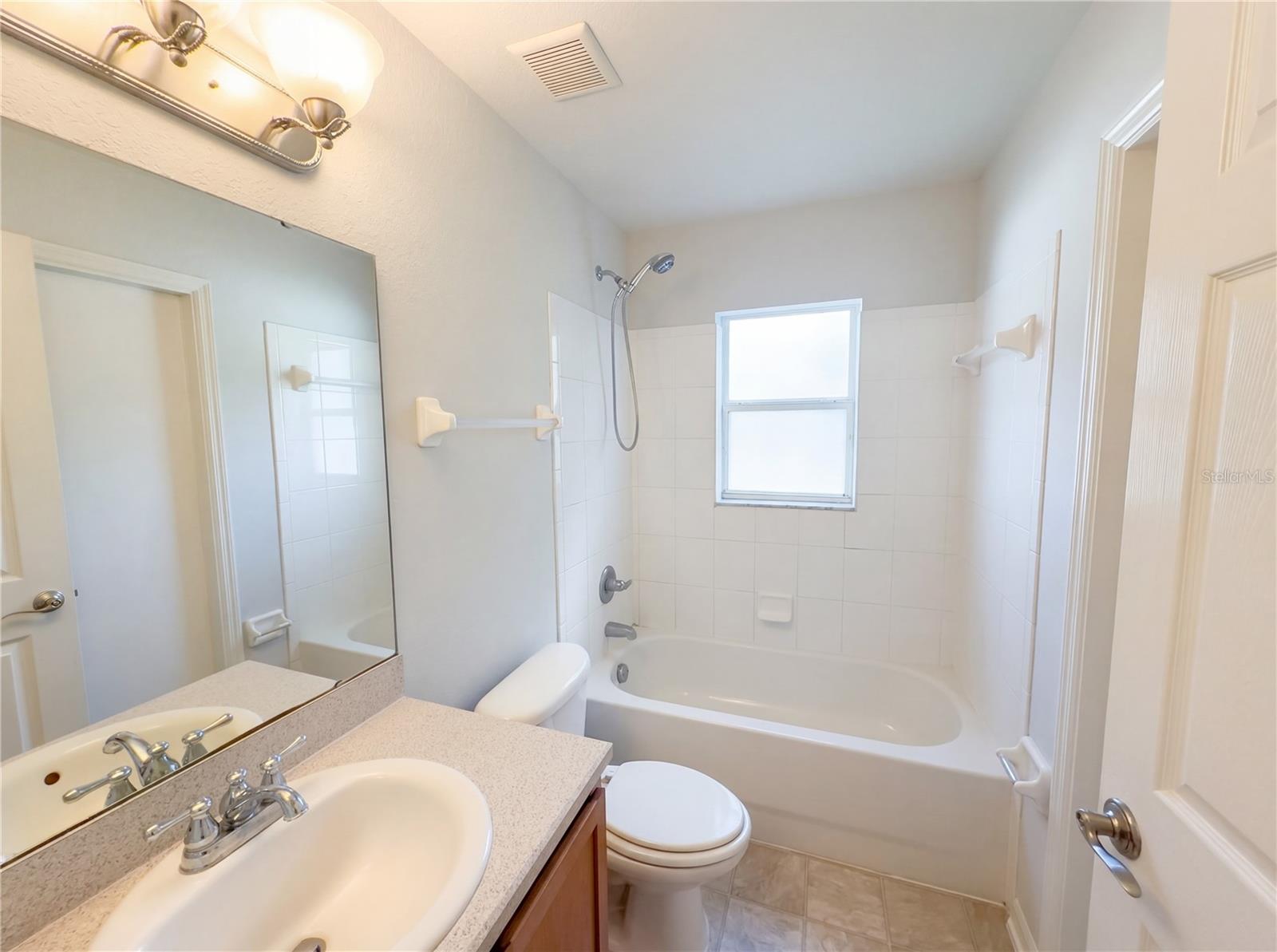 ENCLAVE/IMPERIAL LAKES - Residential