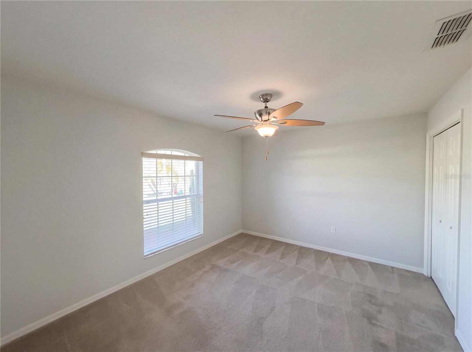 ENCLAVE/IMPERIAL LAKES - Residential