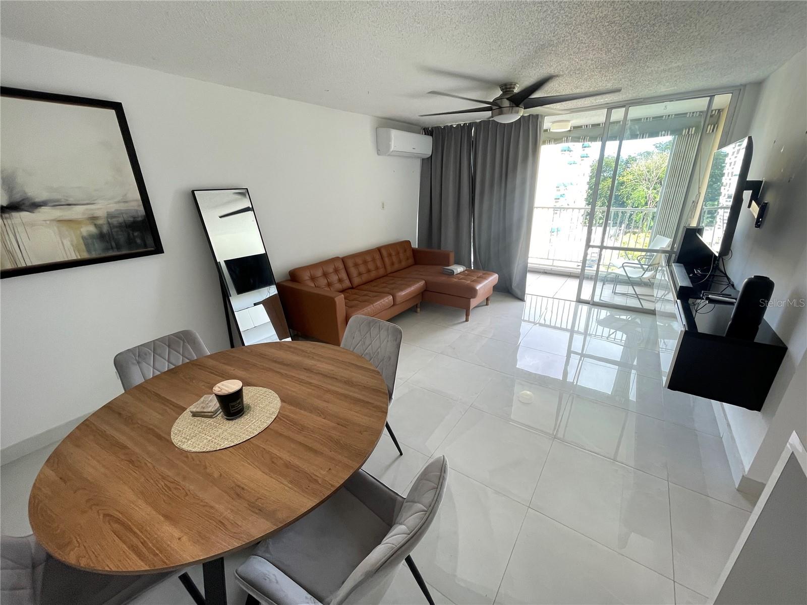 COND. LOS CAOBOS PLAZA - Residential Lease