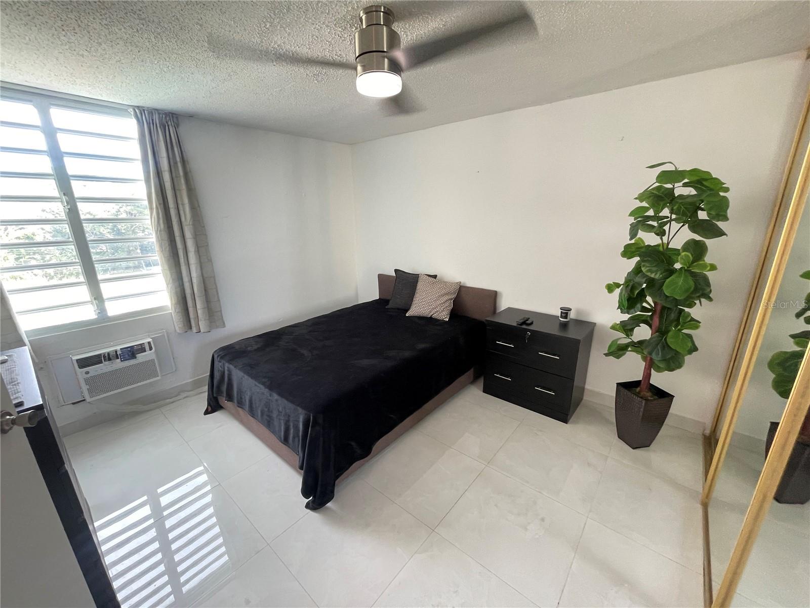 COND. LOS CAOBOS PLAZA - Residential Lease