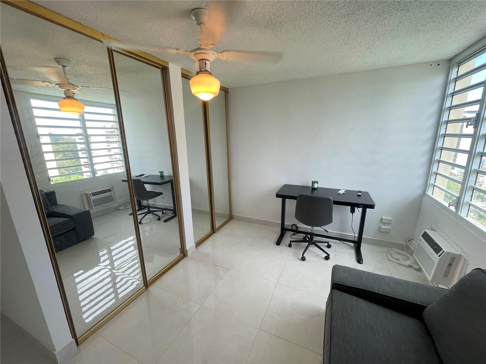 COND. LOS CAOBOS PLAZA - Residential Lease