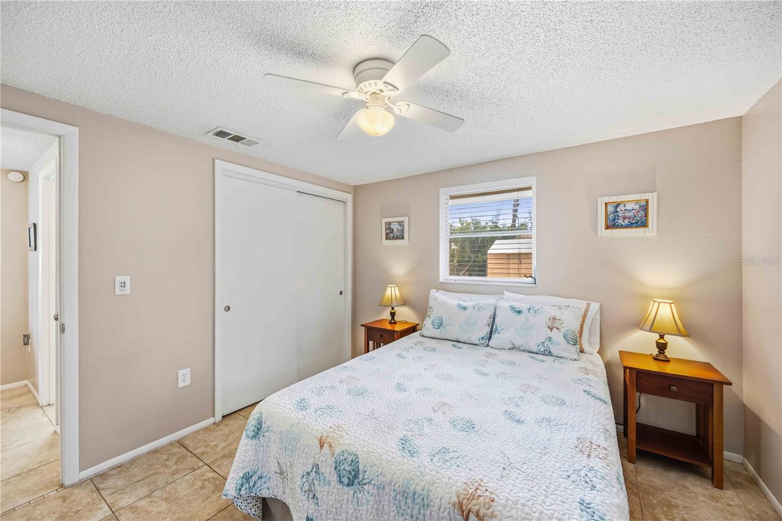 SOUTH VENICE UN 52 - Residential