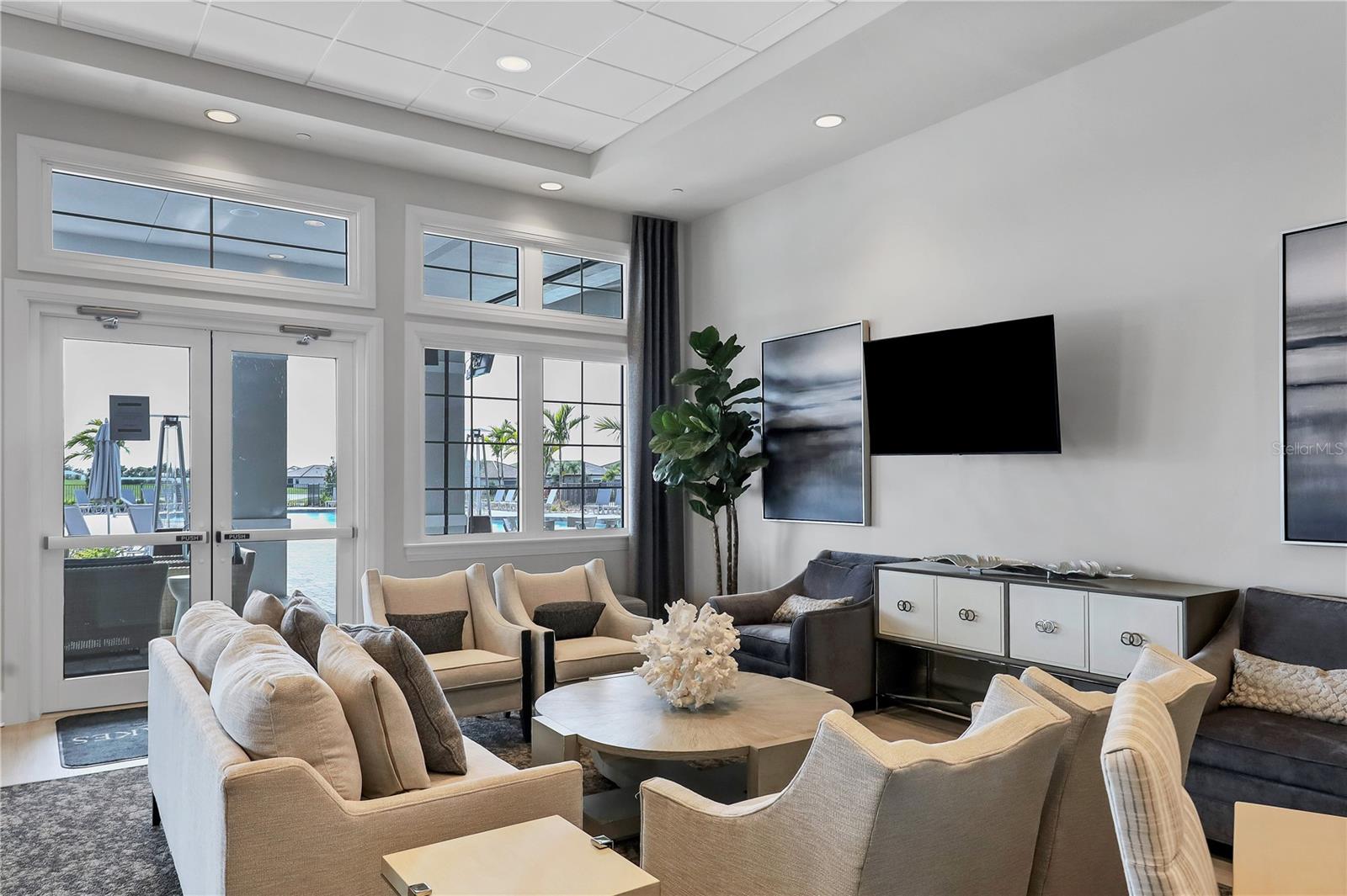 LORRAINE LAKES PH I - Residential Lease