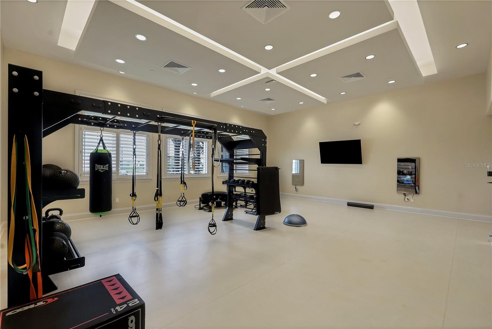 LORRAINE LAKES PH I - Residential Lease