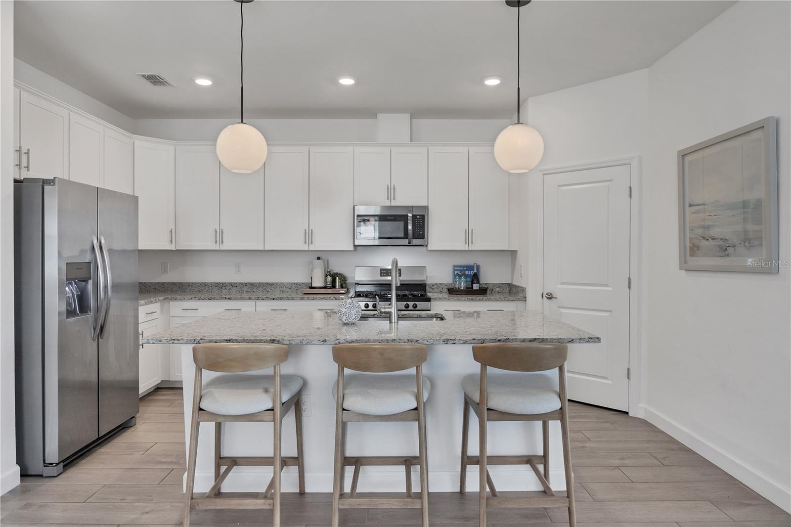 LORRAINE LAKES PH I - Residential Lease