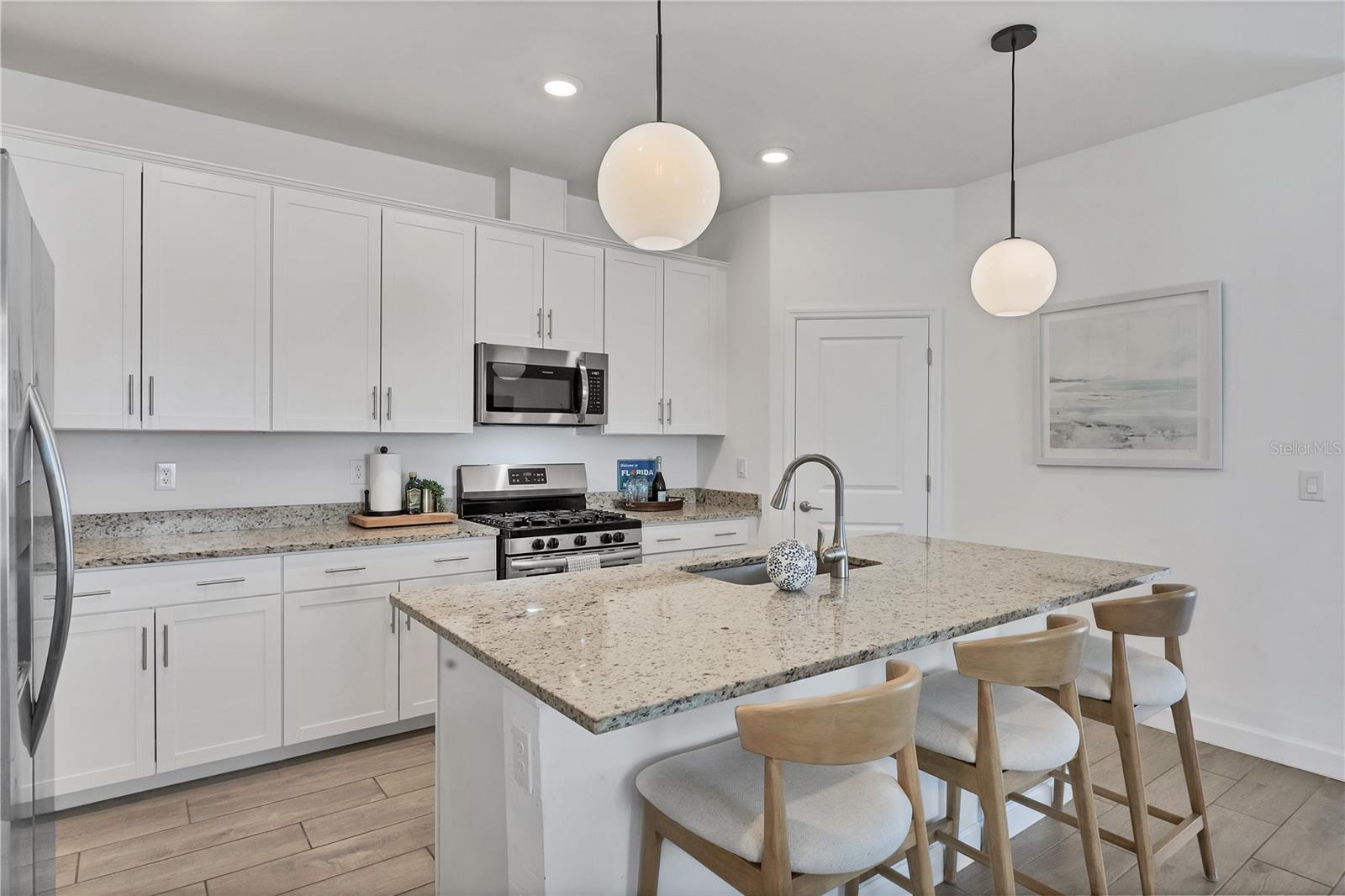 LORRAINE LAKES PH I - Residential Lease