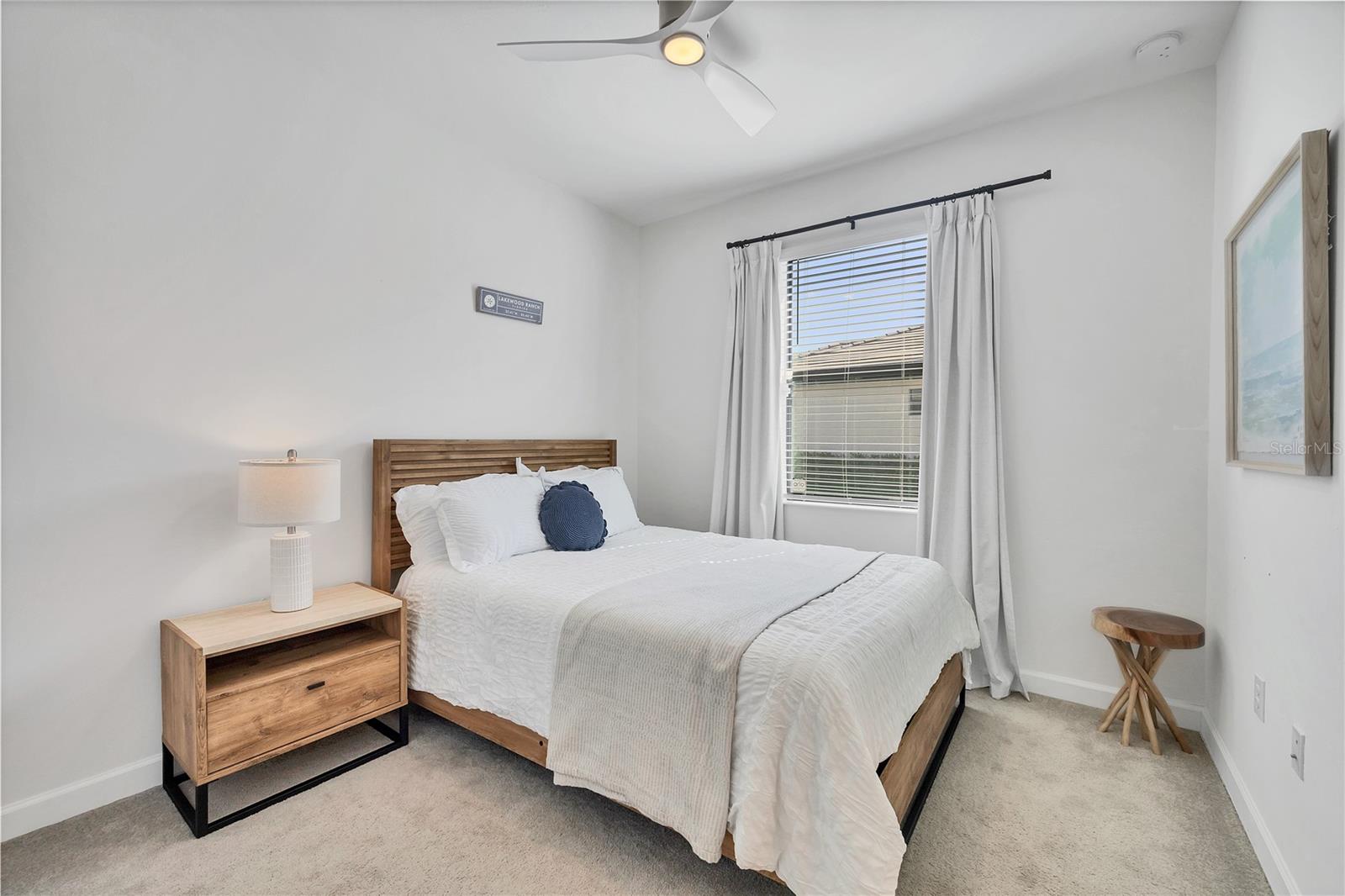 LORRAINE LAKES PH I - Residential Lease