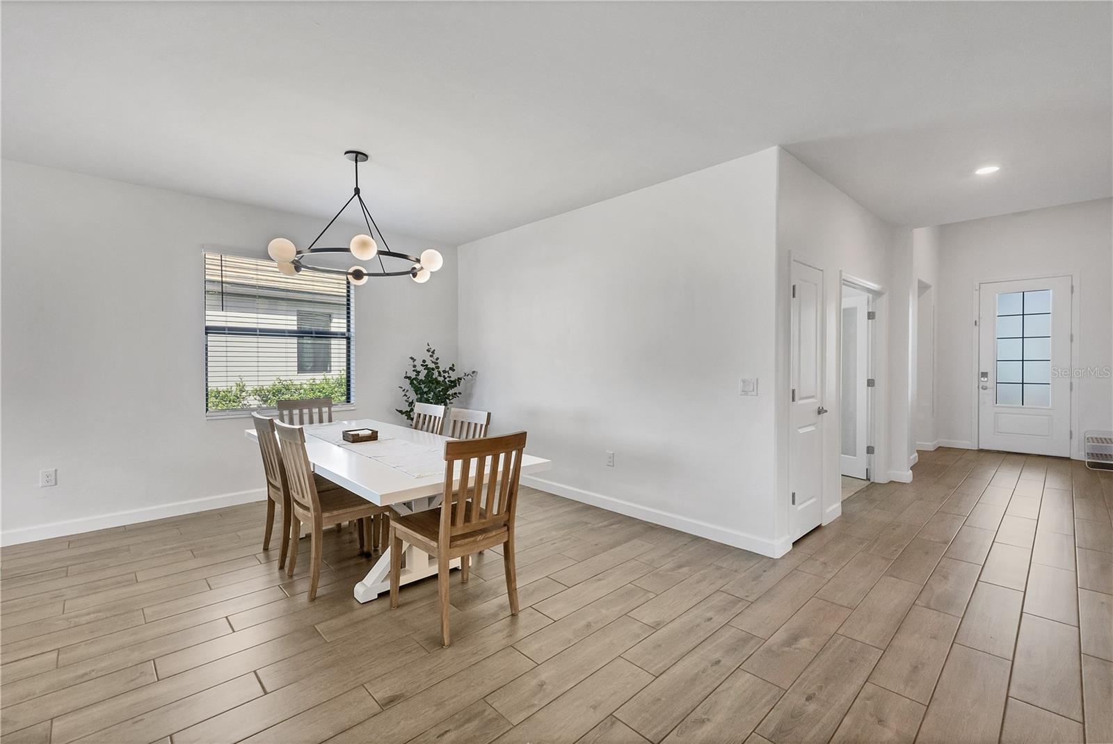 LORRAINE LAKES PH I - Residential Lease