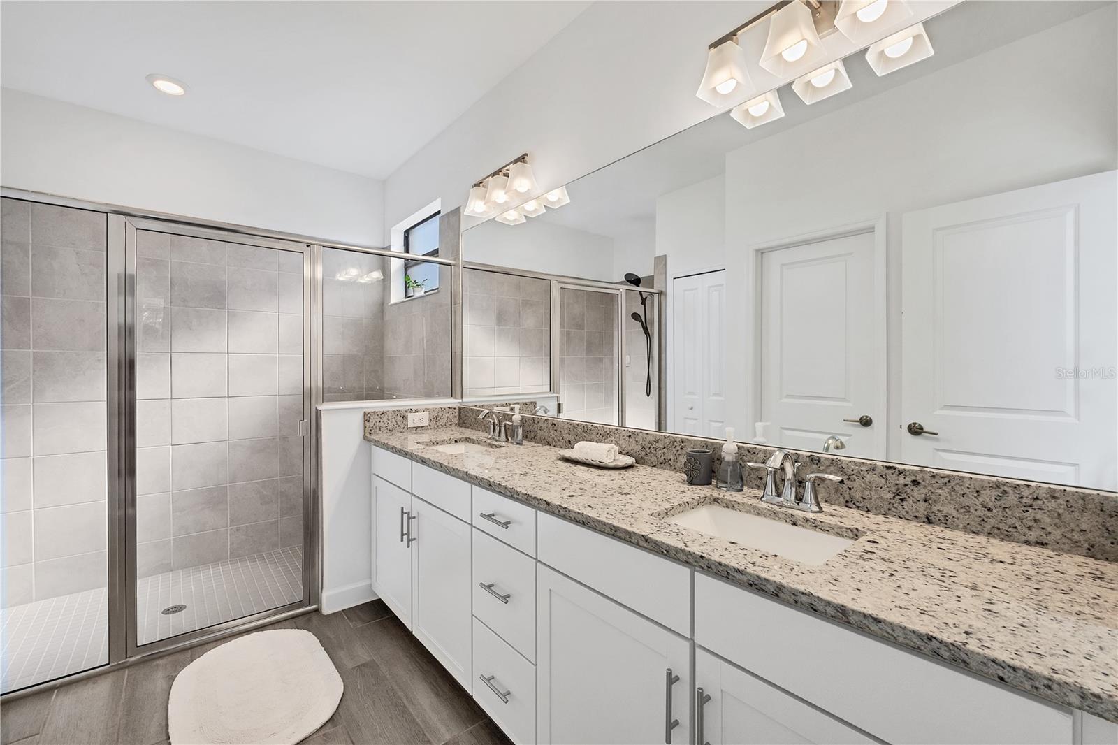 LORRAINE LAKES PH I - Residential Lease