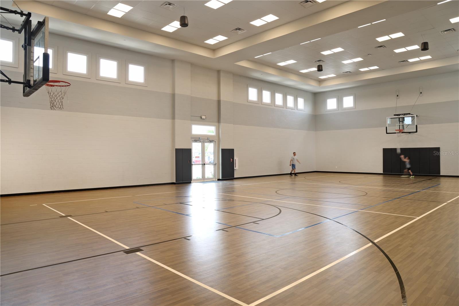 LORRAINE LAKES PH I - Residential Lease