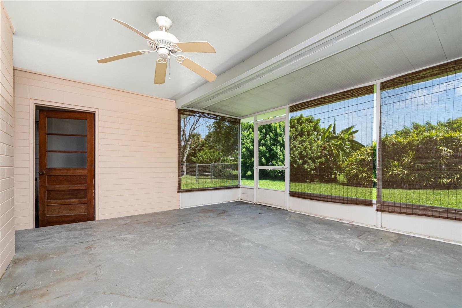 FLORIDA SHORES UNIT 1 - Residential
