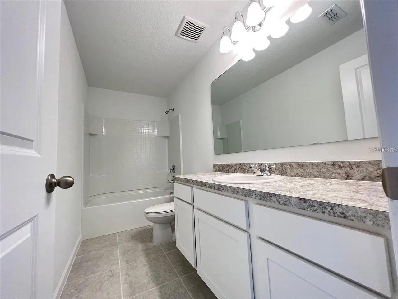 VILLAGES/MINNEOLA HILLS PH 2A - Residential Lease