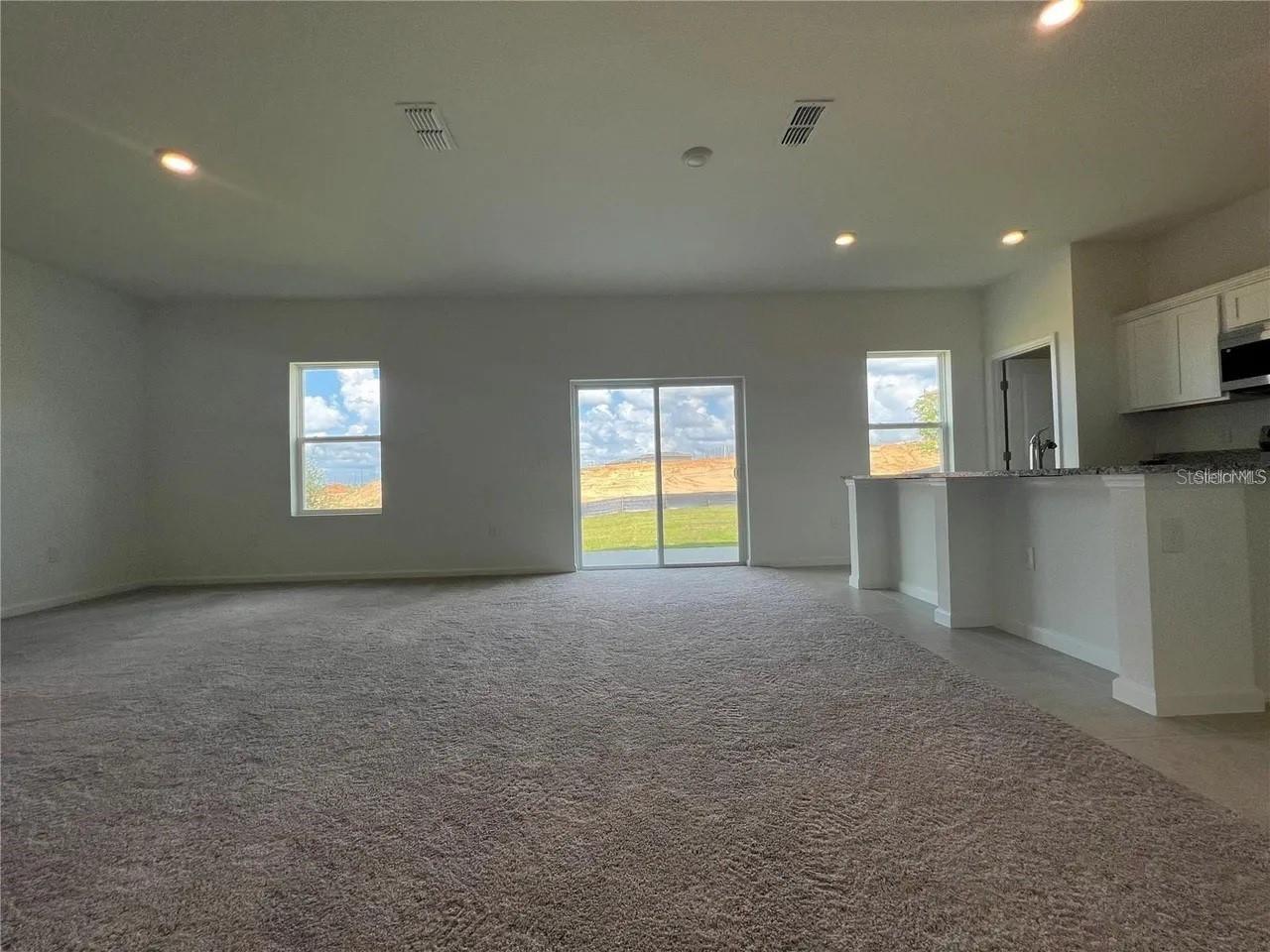 VILLAGES/MINNEOLA HILLS PH 2A - Residential Lease