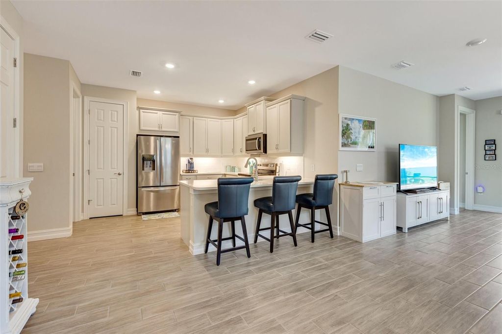 Photo of 268 Ibiza Loop, Venice, FL 34292 (MLS # N6138470)