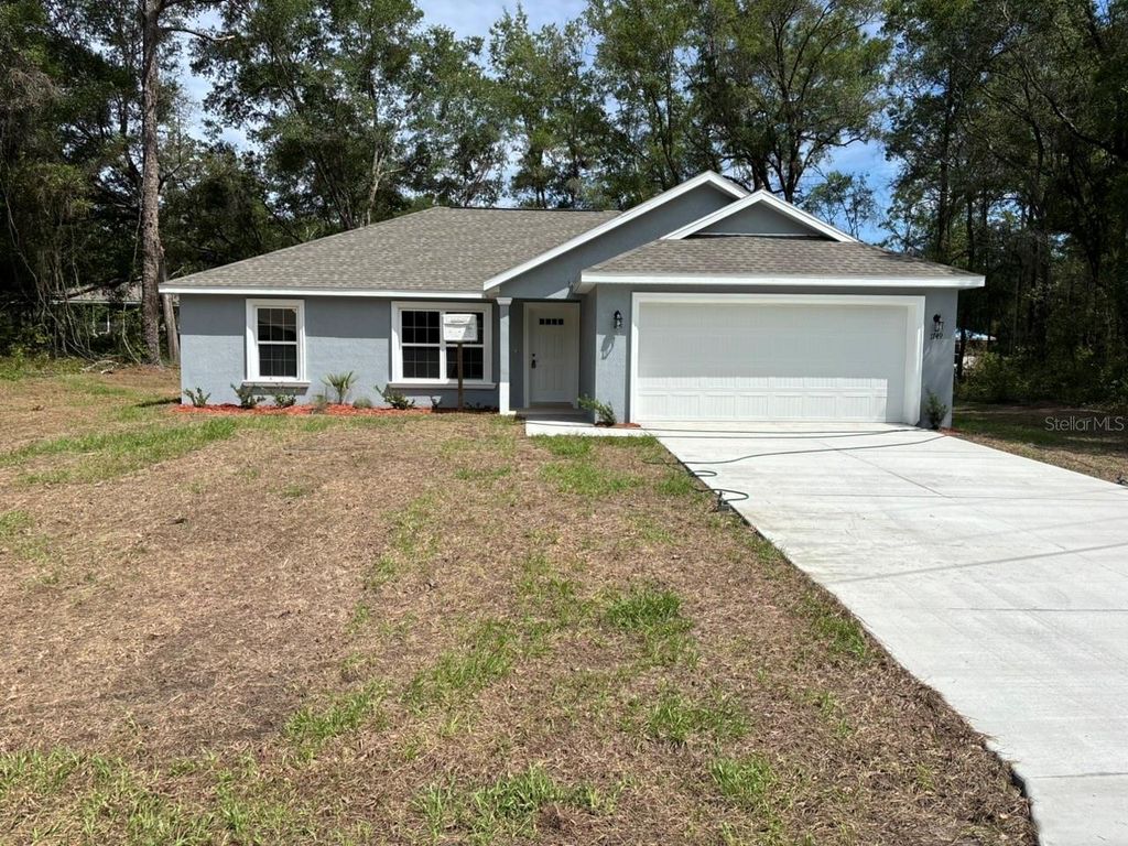 Photo of 1749 W Lorraine Drive, Dunnellon, FL 34434 (MLS # G5113218)