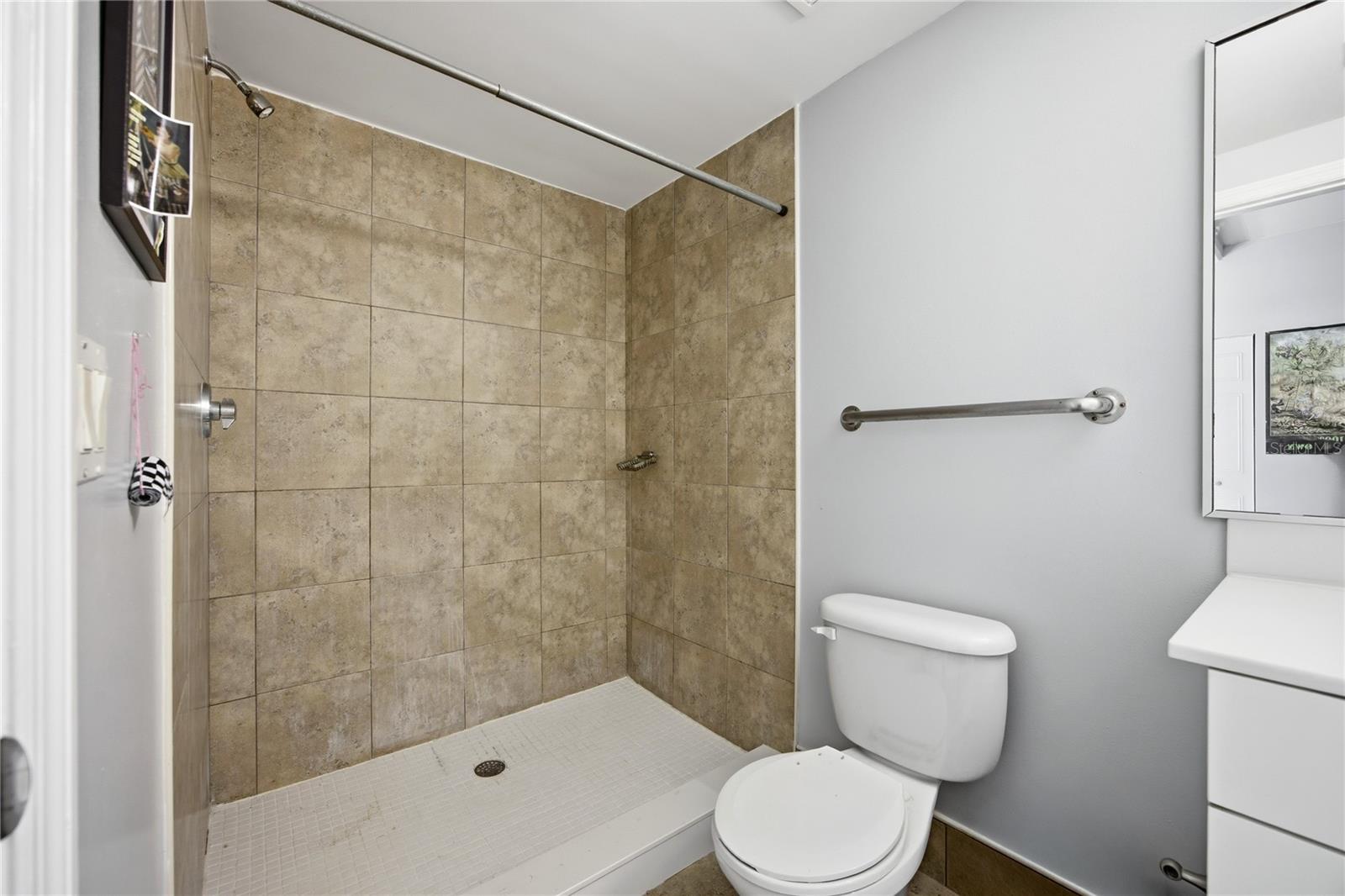 LOFTS OASIS - Residential