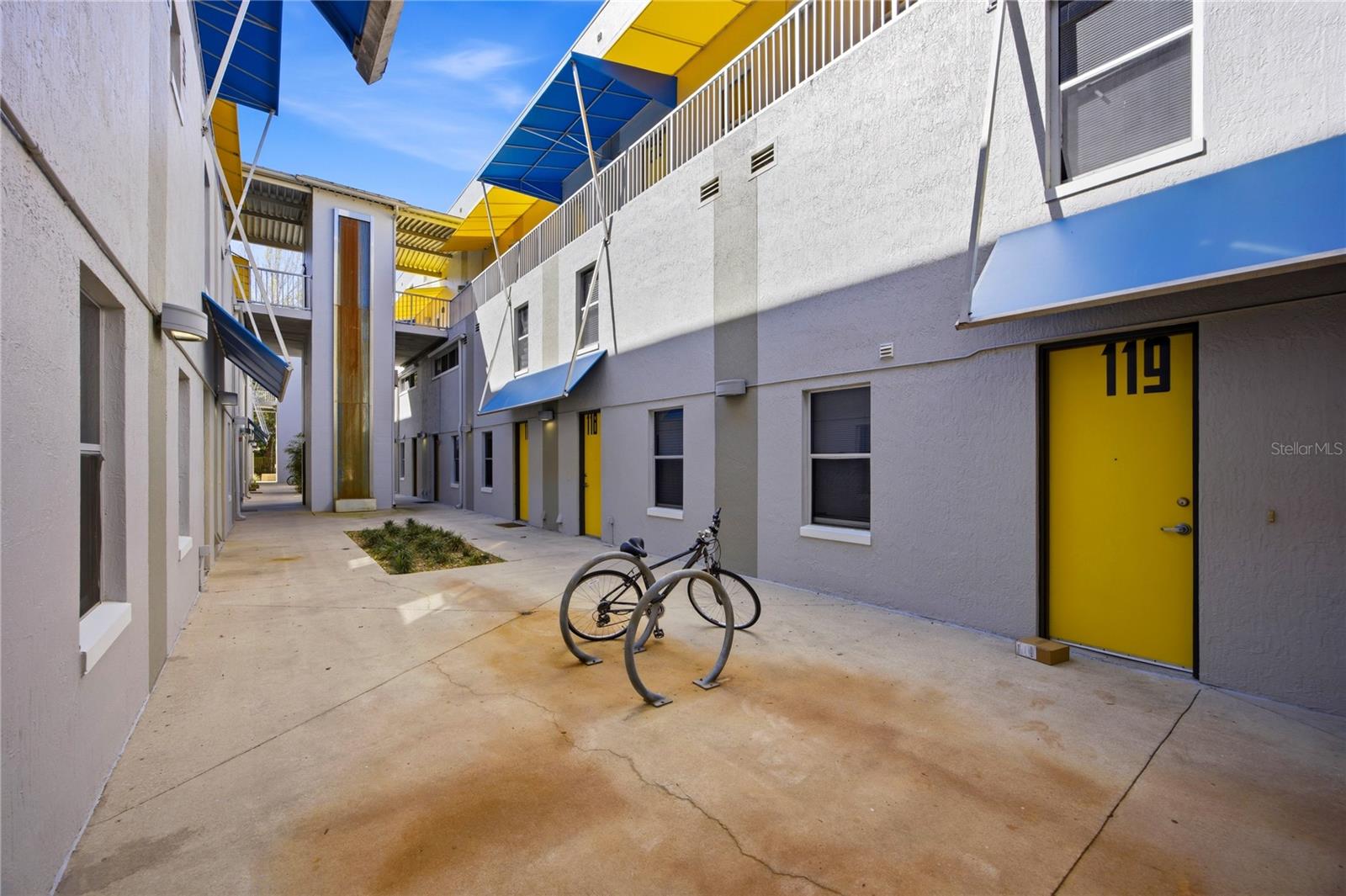 LOFTS OASIS - Residential