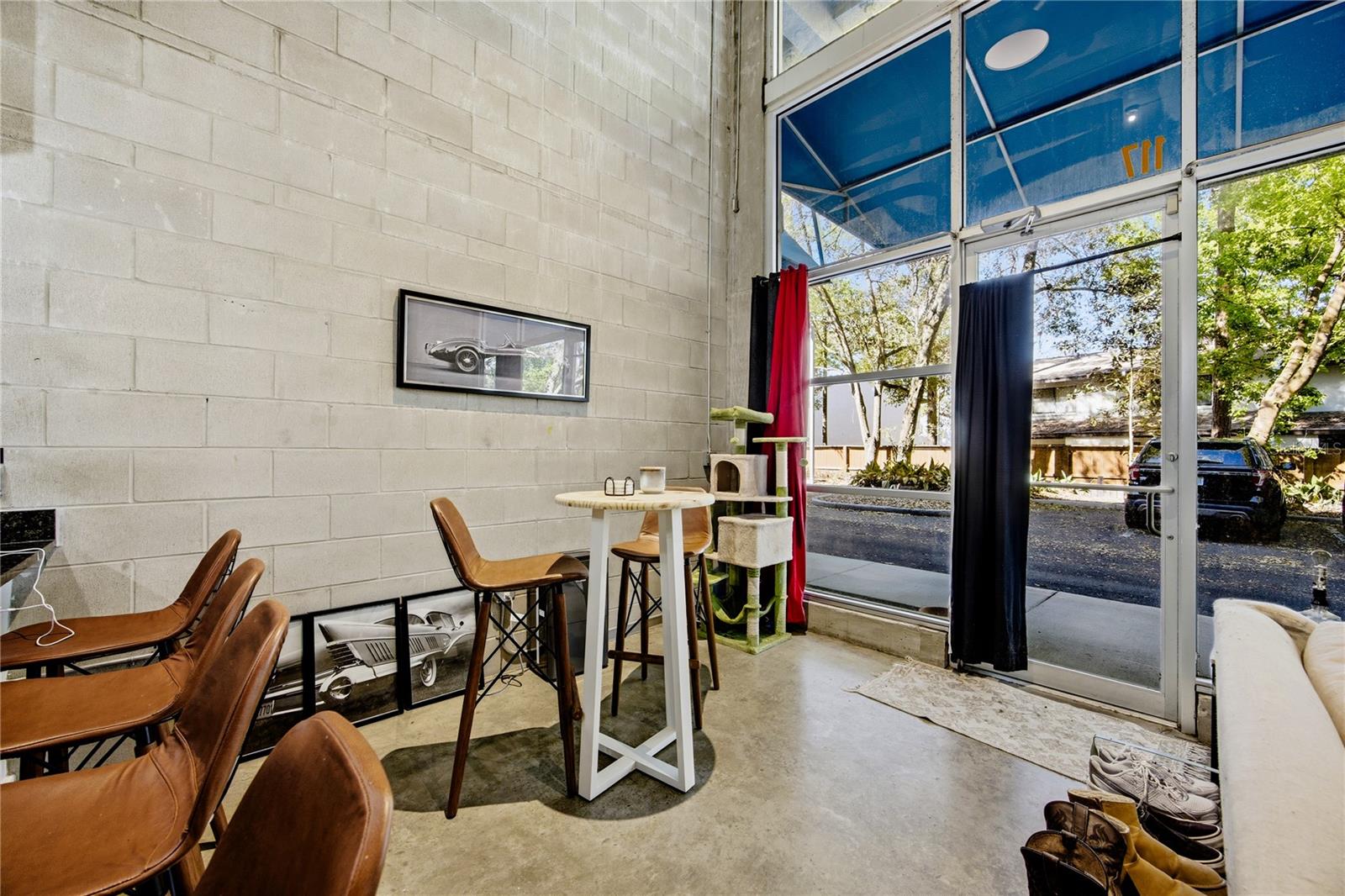 LOFTS OASIS - Residential