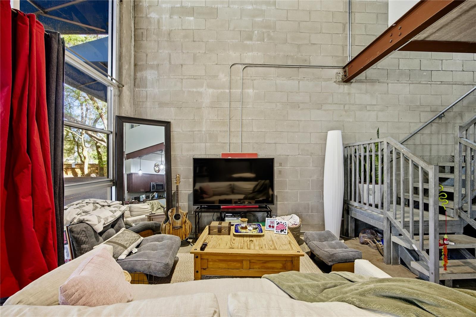 LOFTS OASIS - Residential