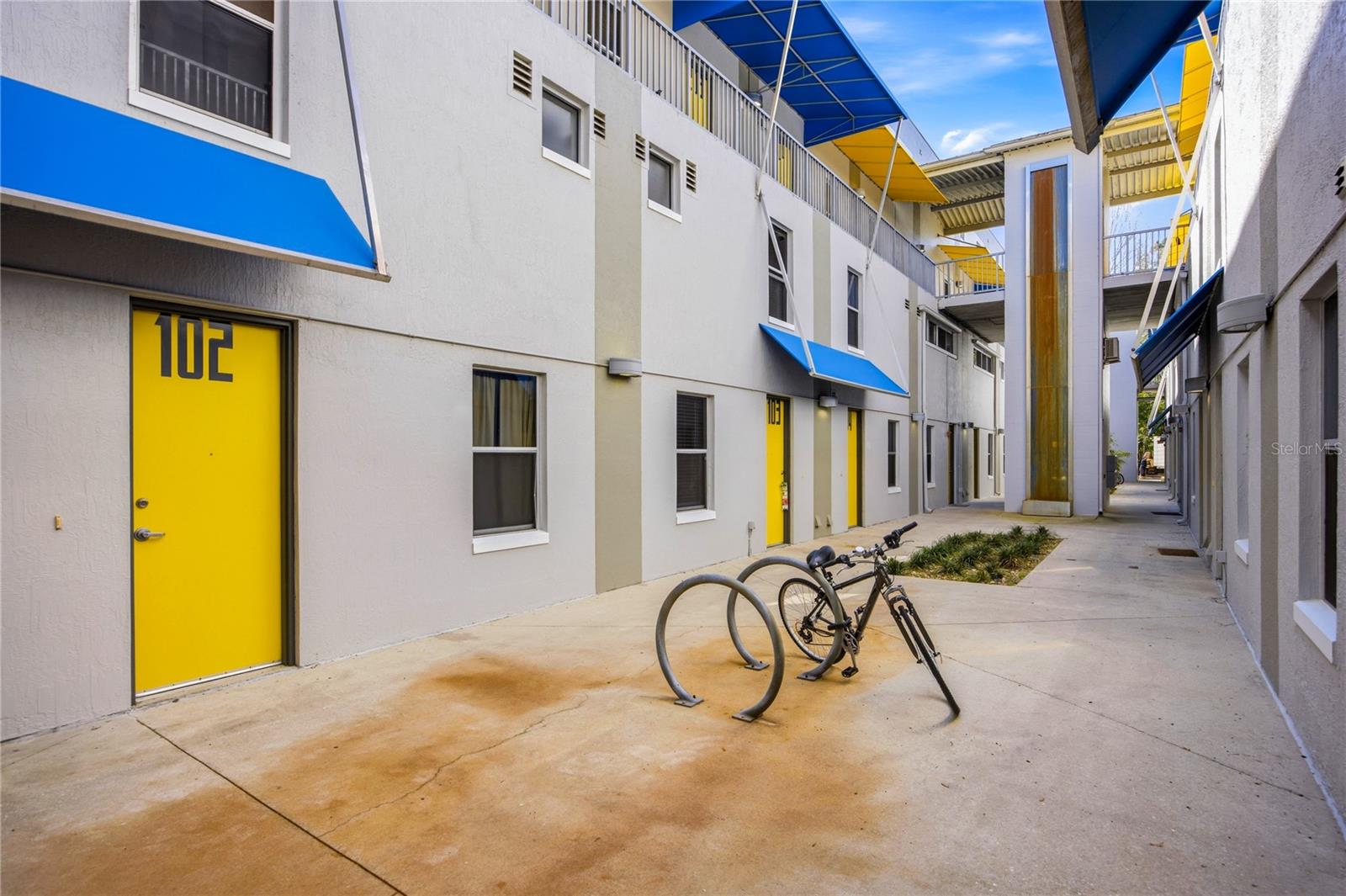 LOFTS OASIS - Residential