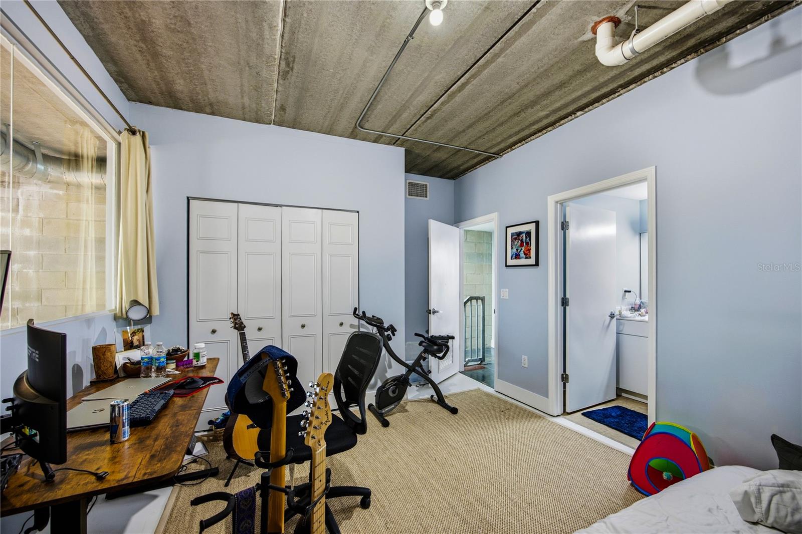 LOFTS OASIS - Residential