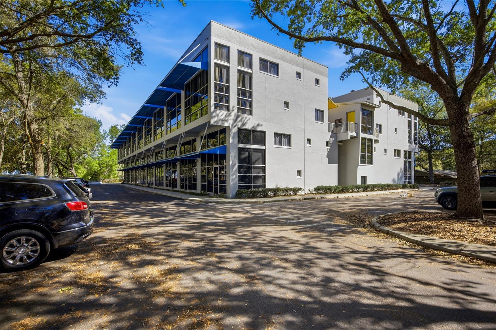 LOFTS OASIS - Residential