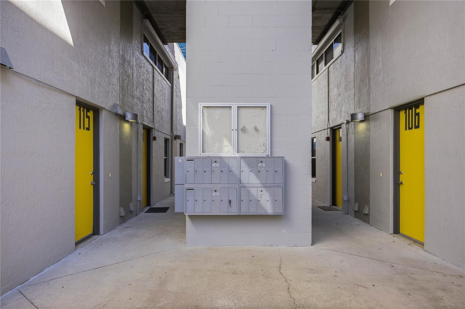 LOFTS OASIS - Residential