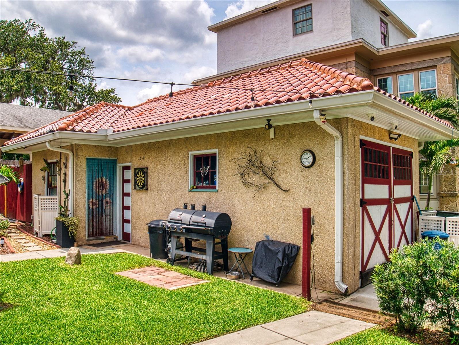 HODGMANS DAYTONA - Residential
