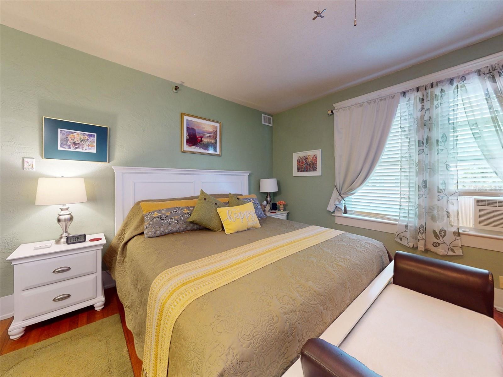 HODGMANS DAYTONA - Residential