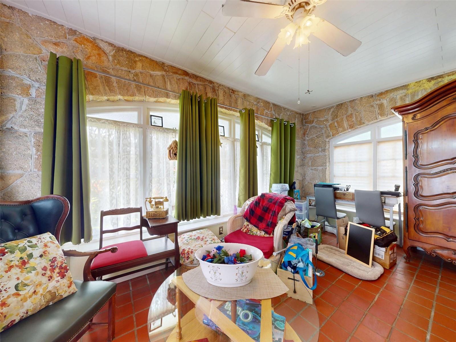 HODGMANS DAYTONA - Residential