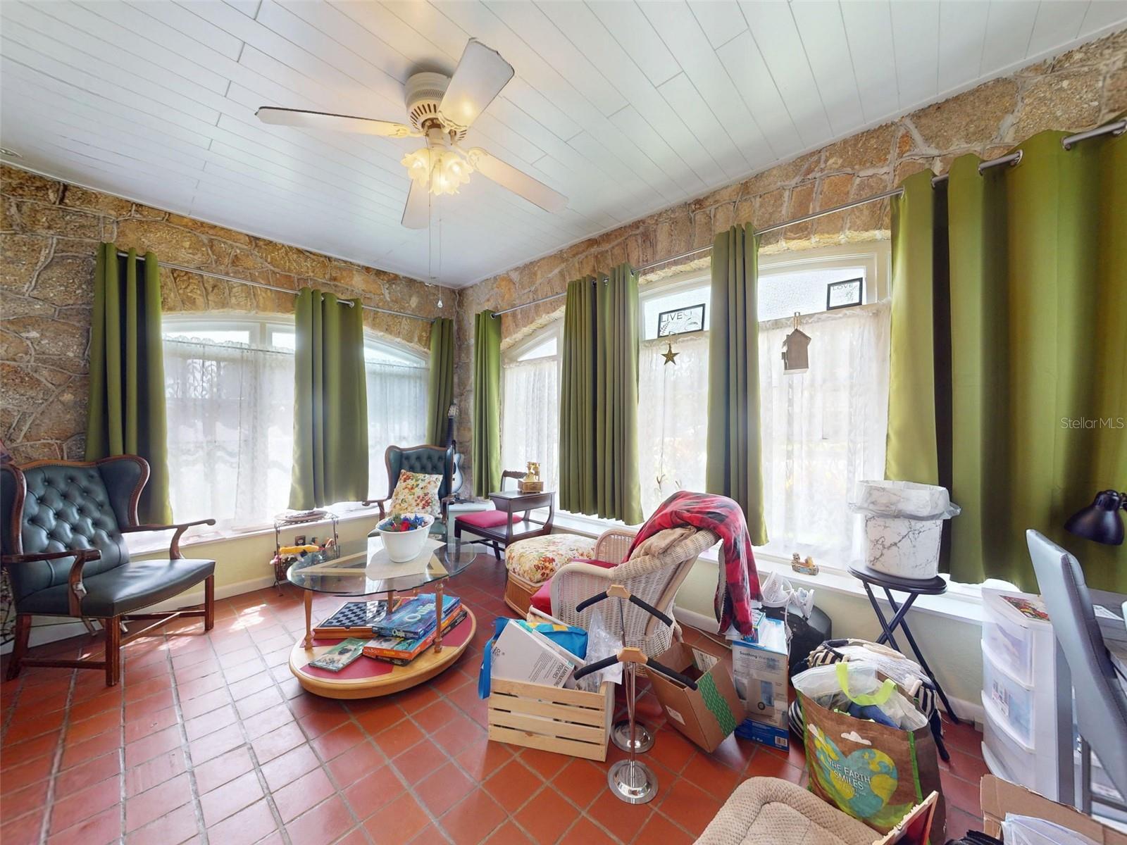 HODGMANS DAYTONA - Residential
