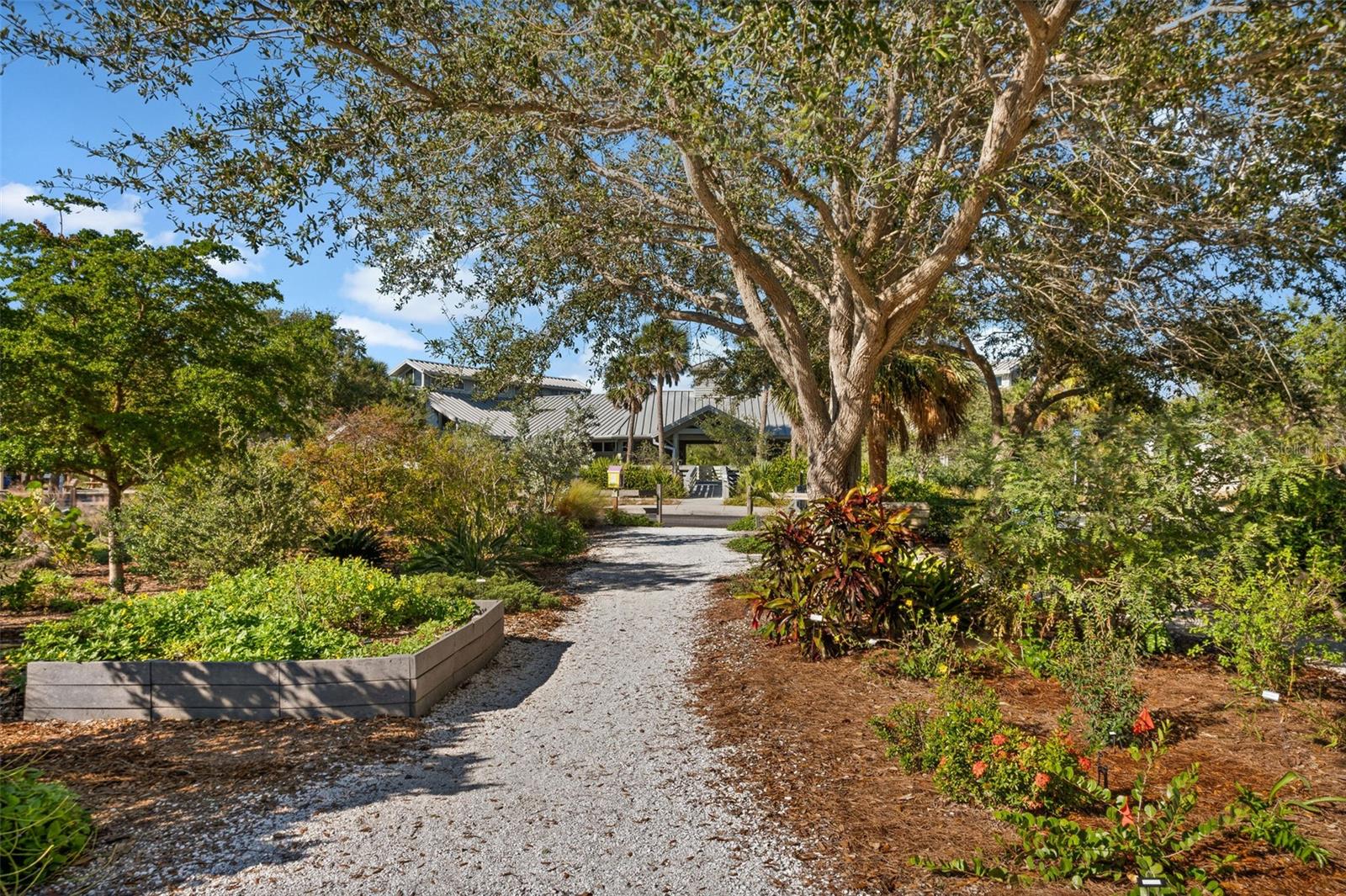 SOUTH VENICE UNIT 4 - Residential