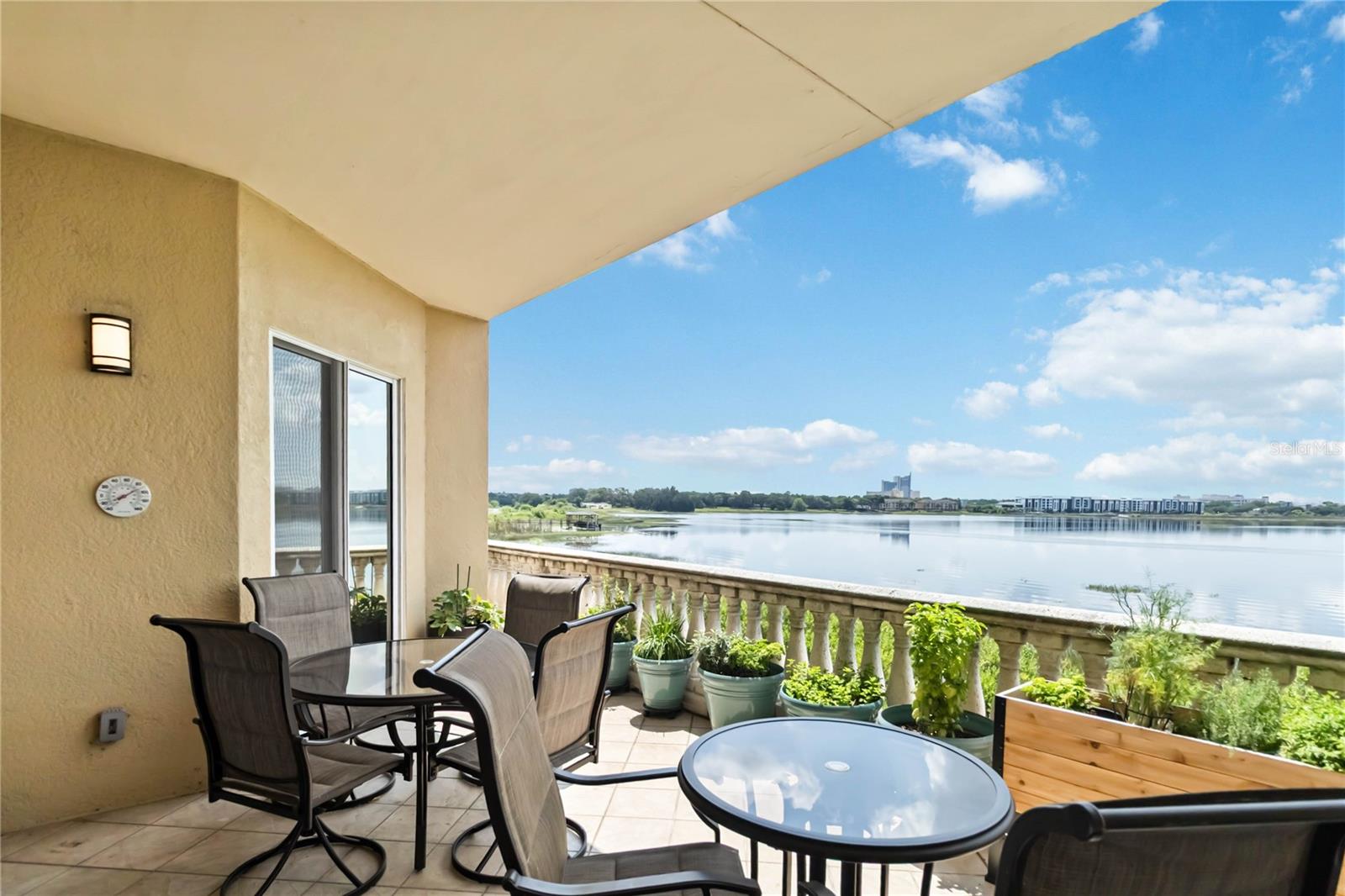 8749 THE ESPLANADE 6