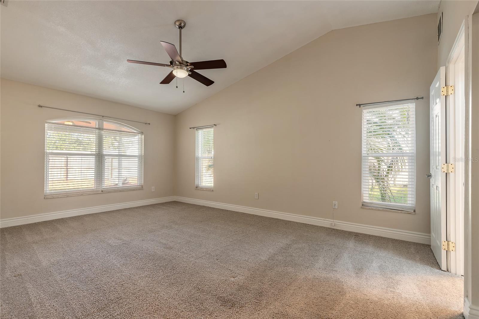 WILLOW RUN UNIT 05 - Residential