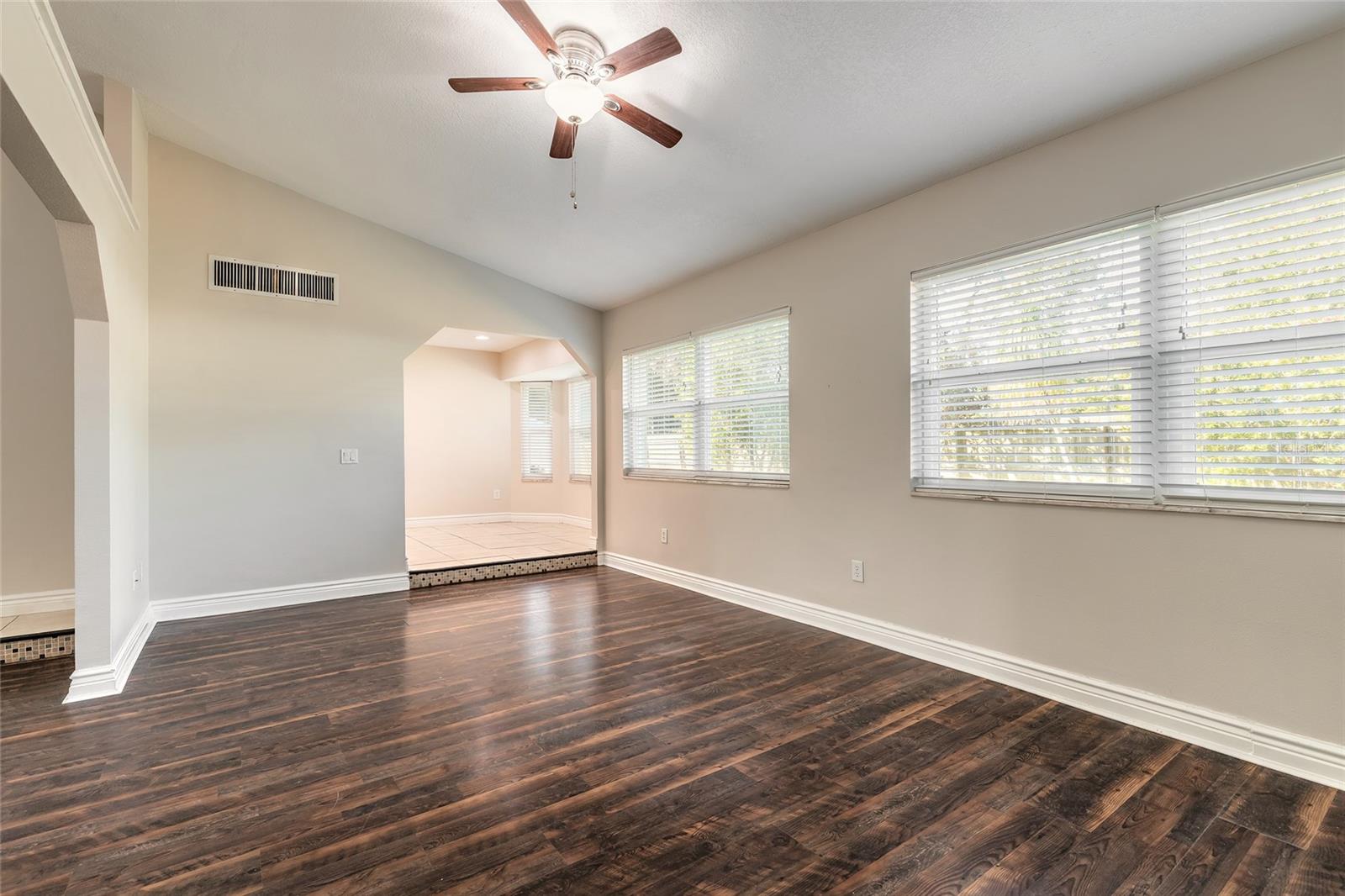 WILLOW RUN UNIT 05 - Residential