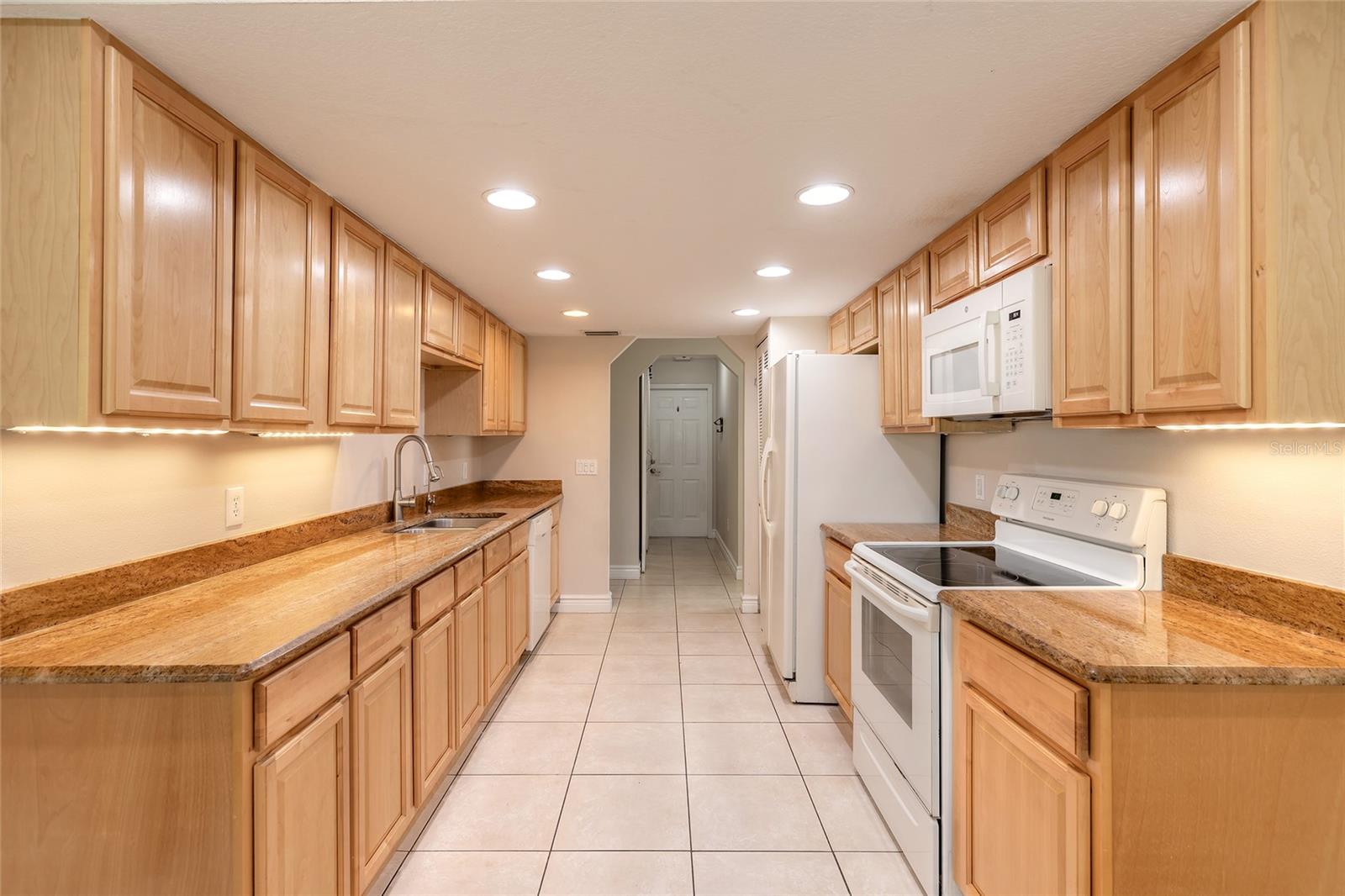 WILLOW RUN UNIT 05 - Residential