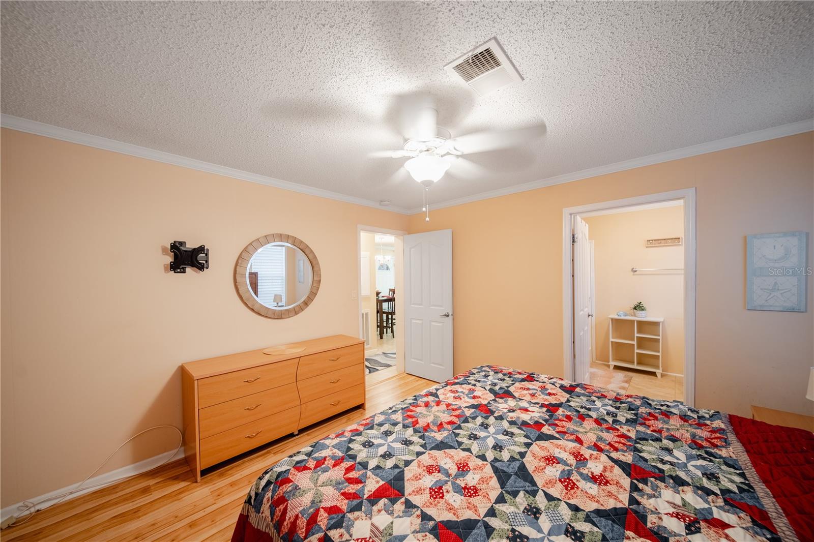 RIVER FOREST MHP - Residential