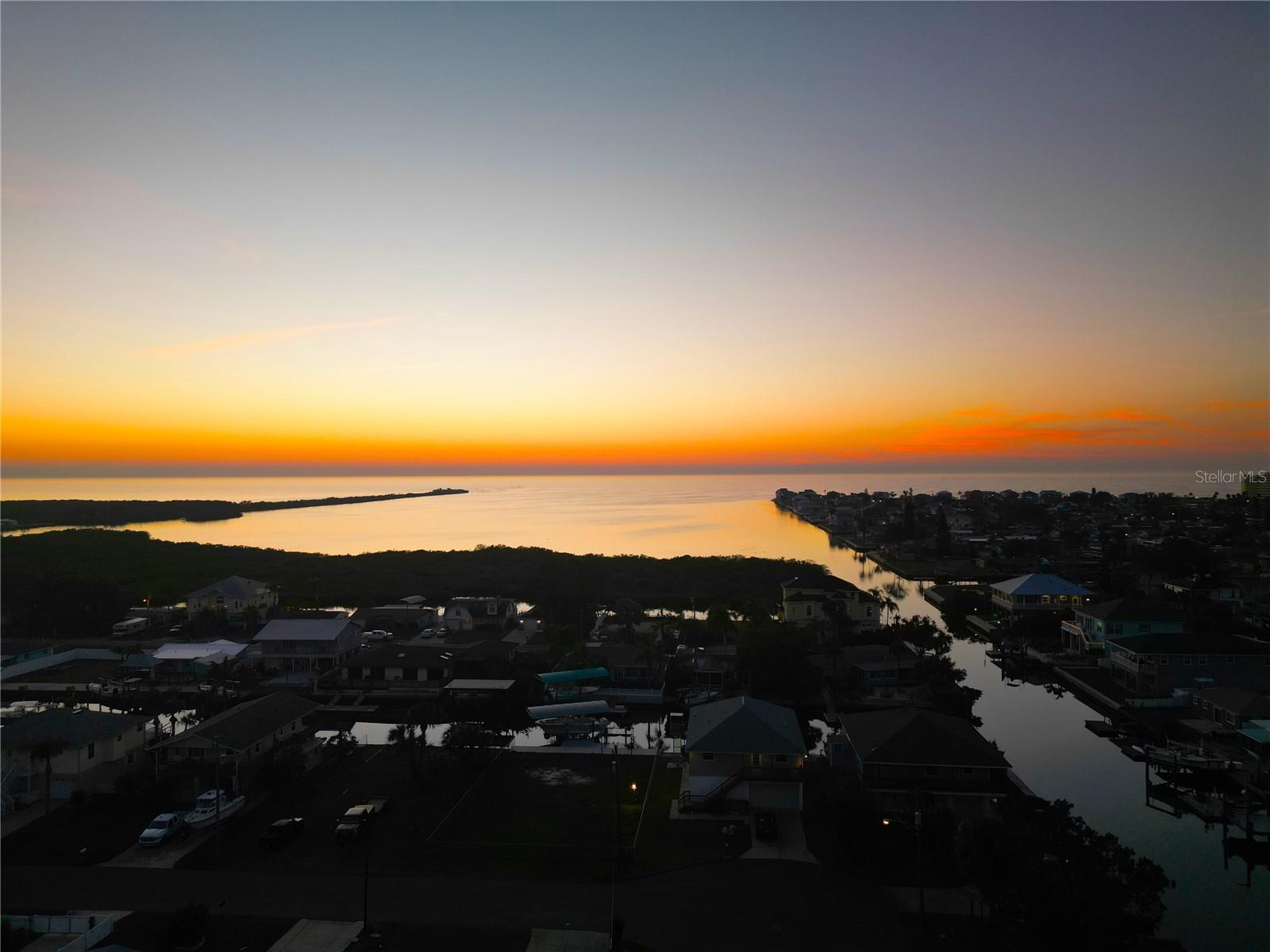 VISTA DEL MAR - Residential