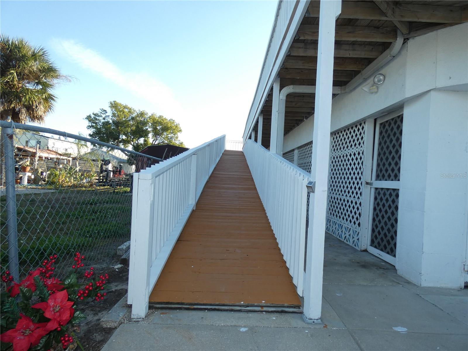 VISTA DEL MAR - Residential