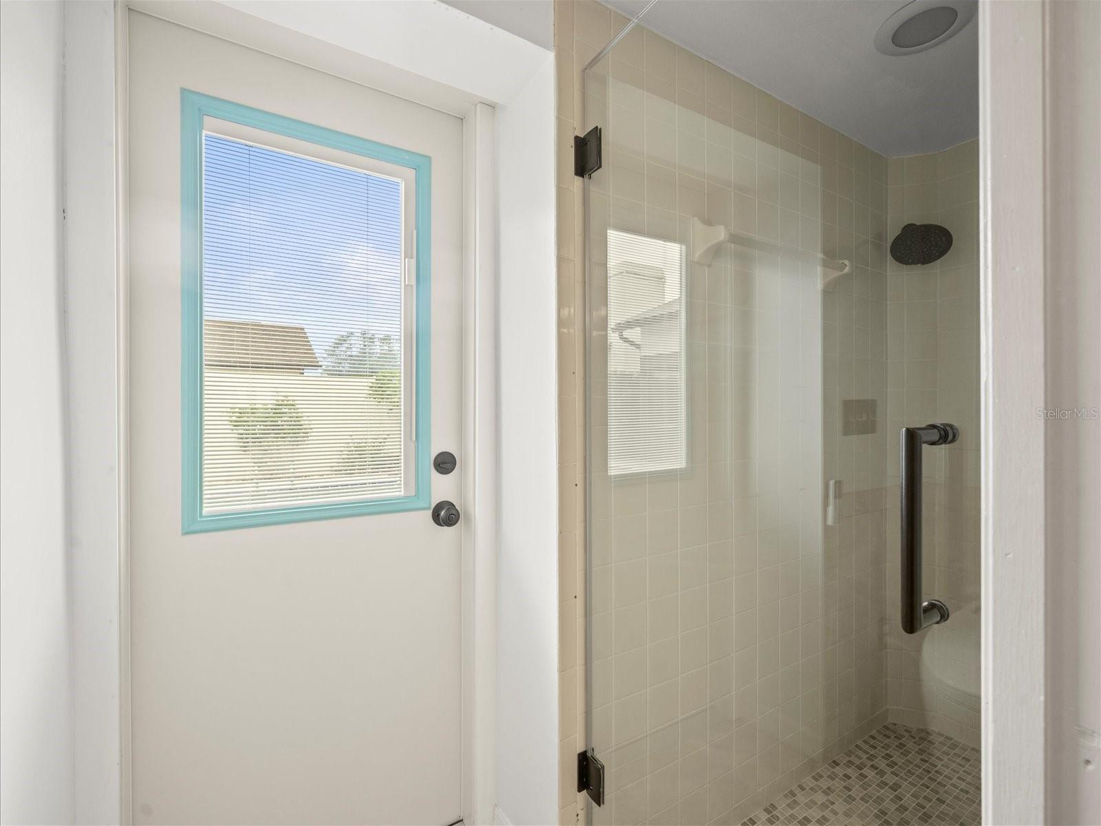 AVISTA OF CARROLLWOOD VILL - Residential