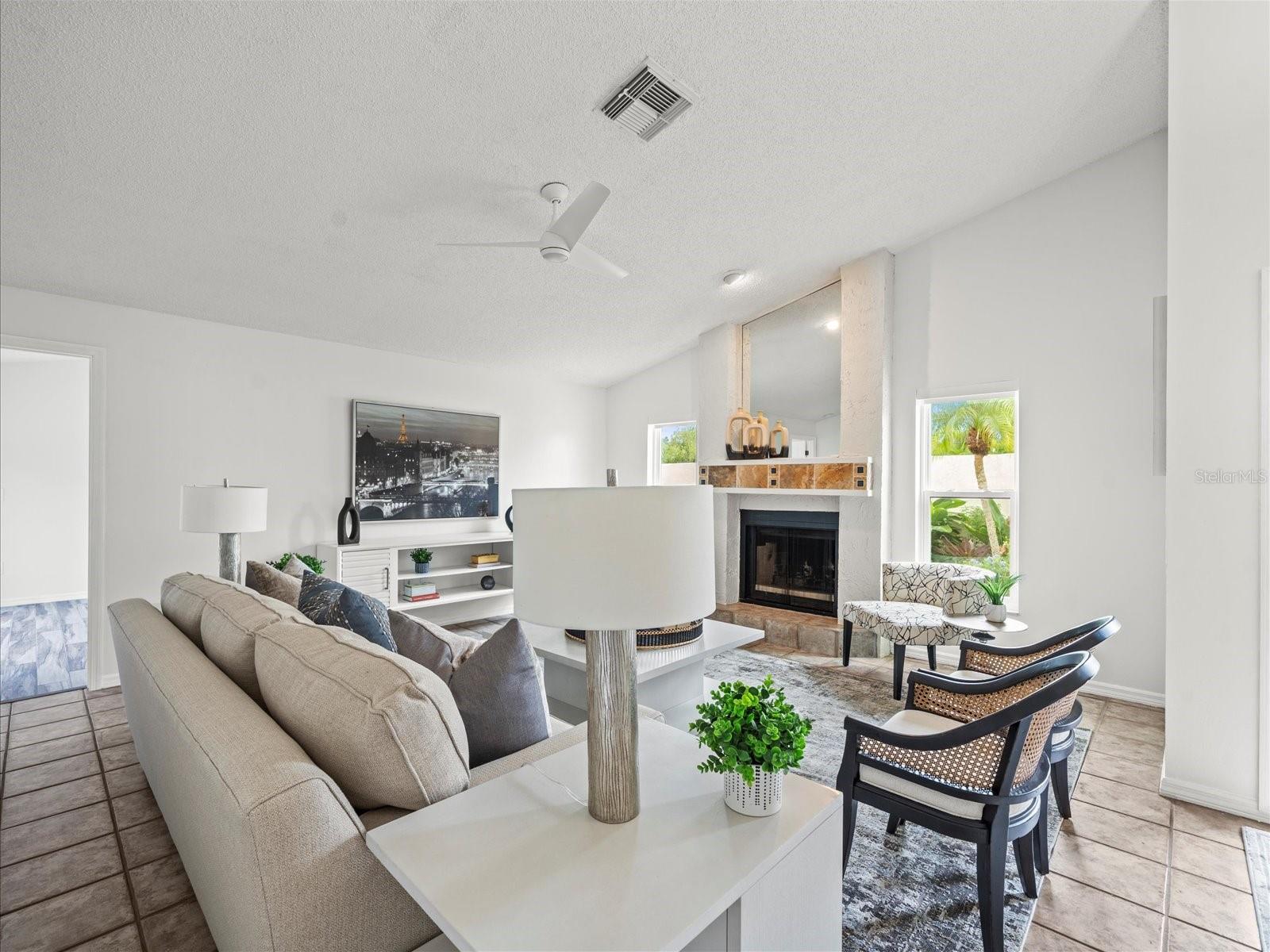 AVISTA OF CARROLLWOOD VILL - Residential