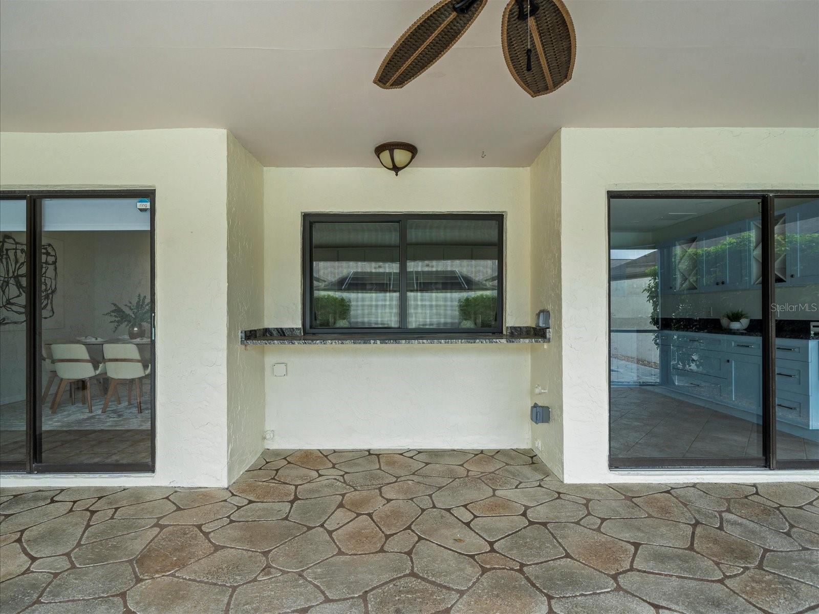 AVISTA OF CARROLLWOOD VILL - Residential