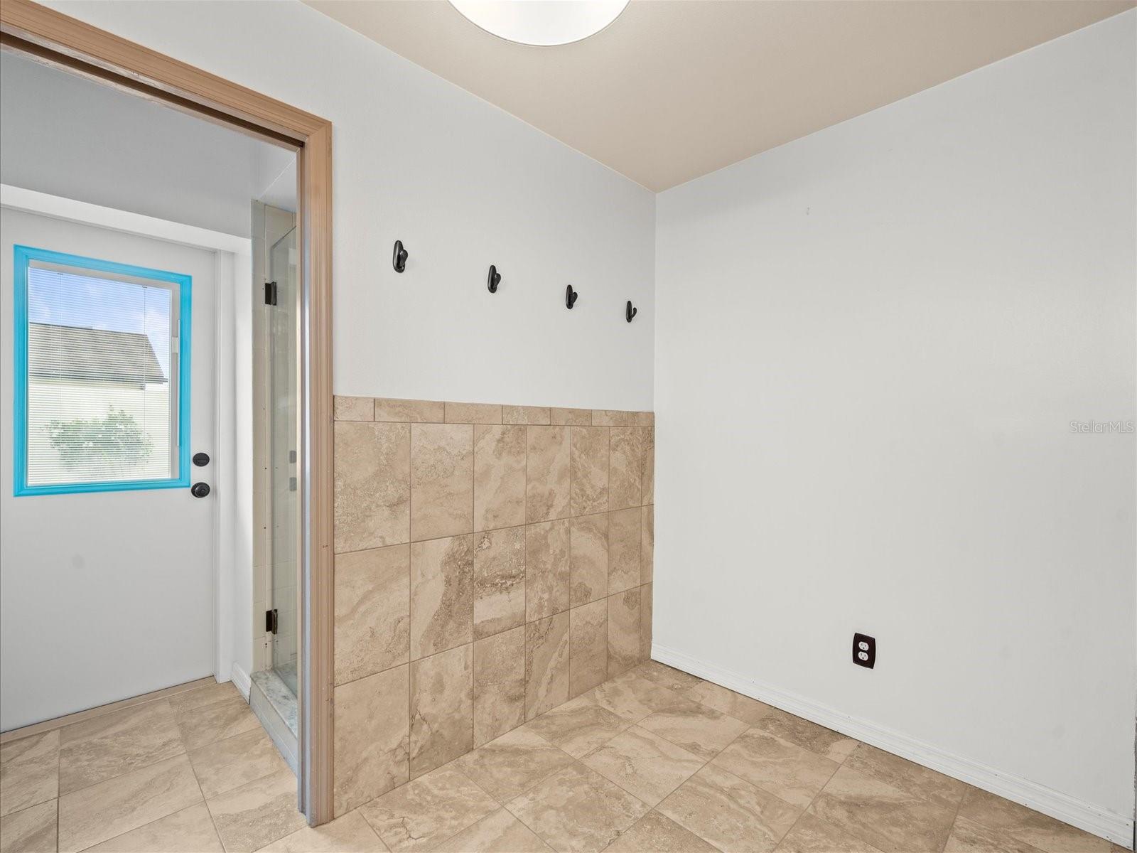 AVISTA OF CARROLLWOOD VILL - Residential