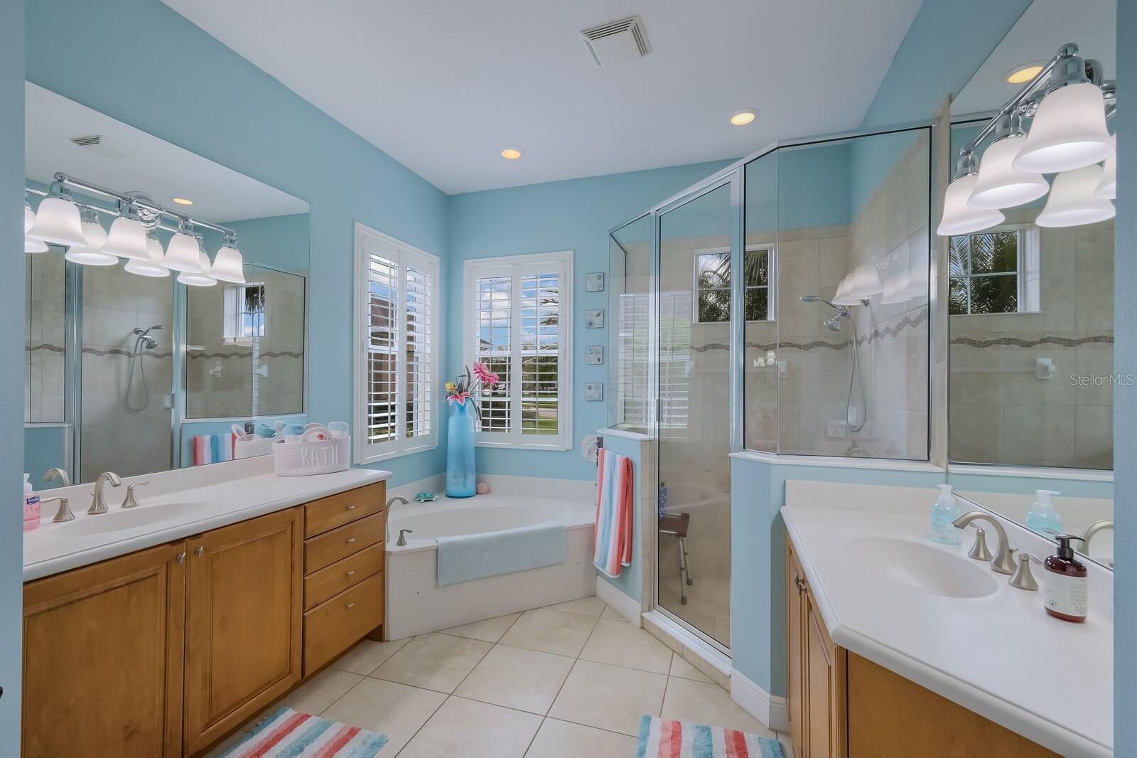 RIVERS REACH PH II - Residential