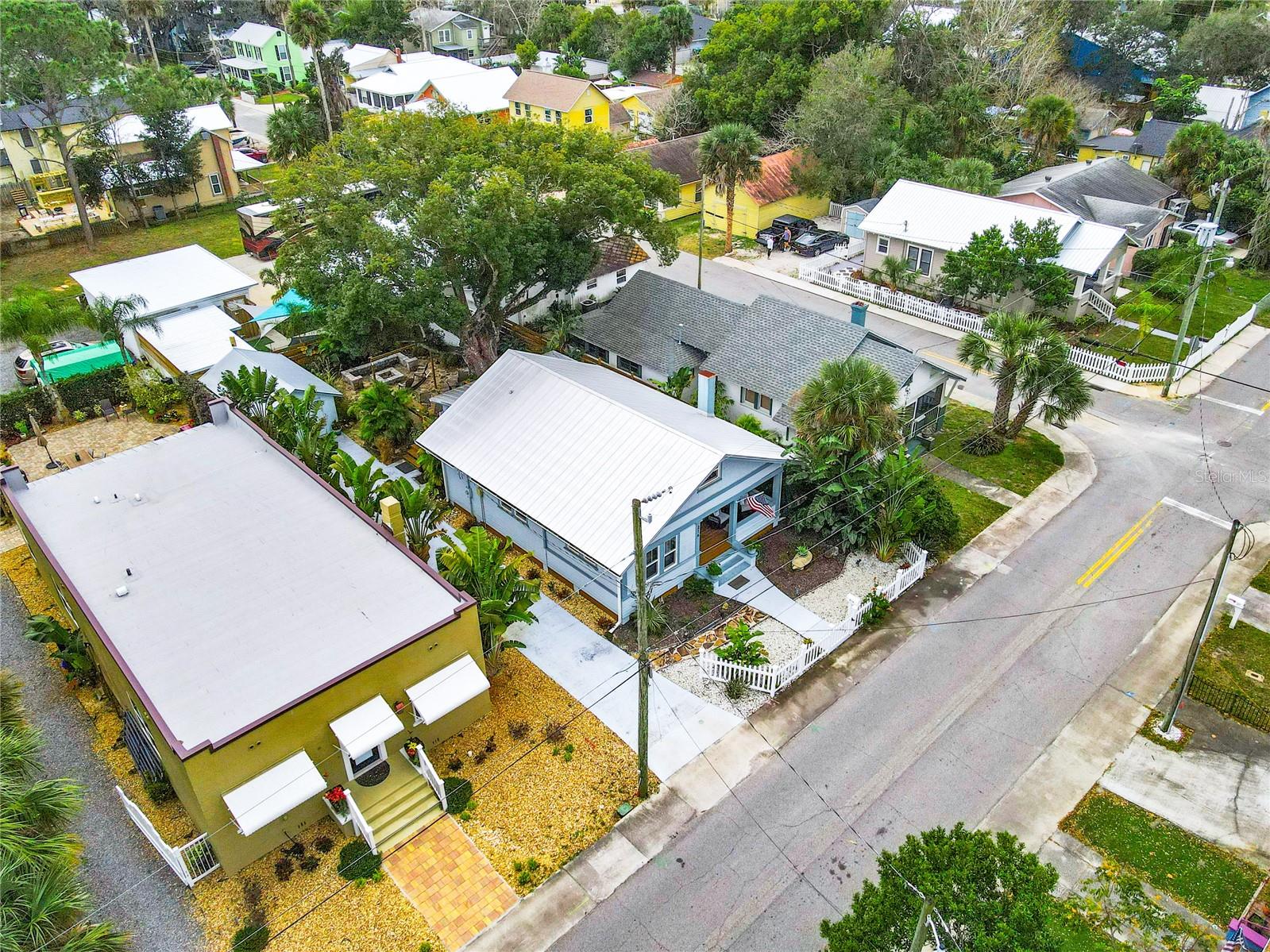 216 MURRAY STREET